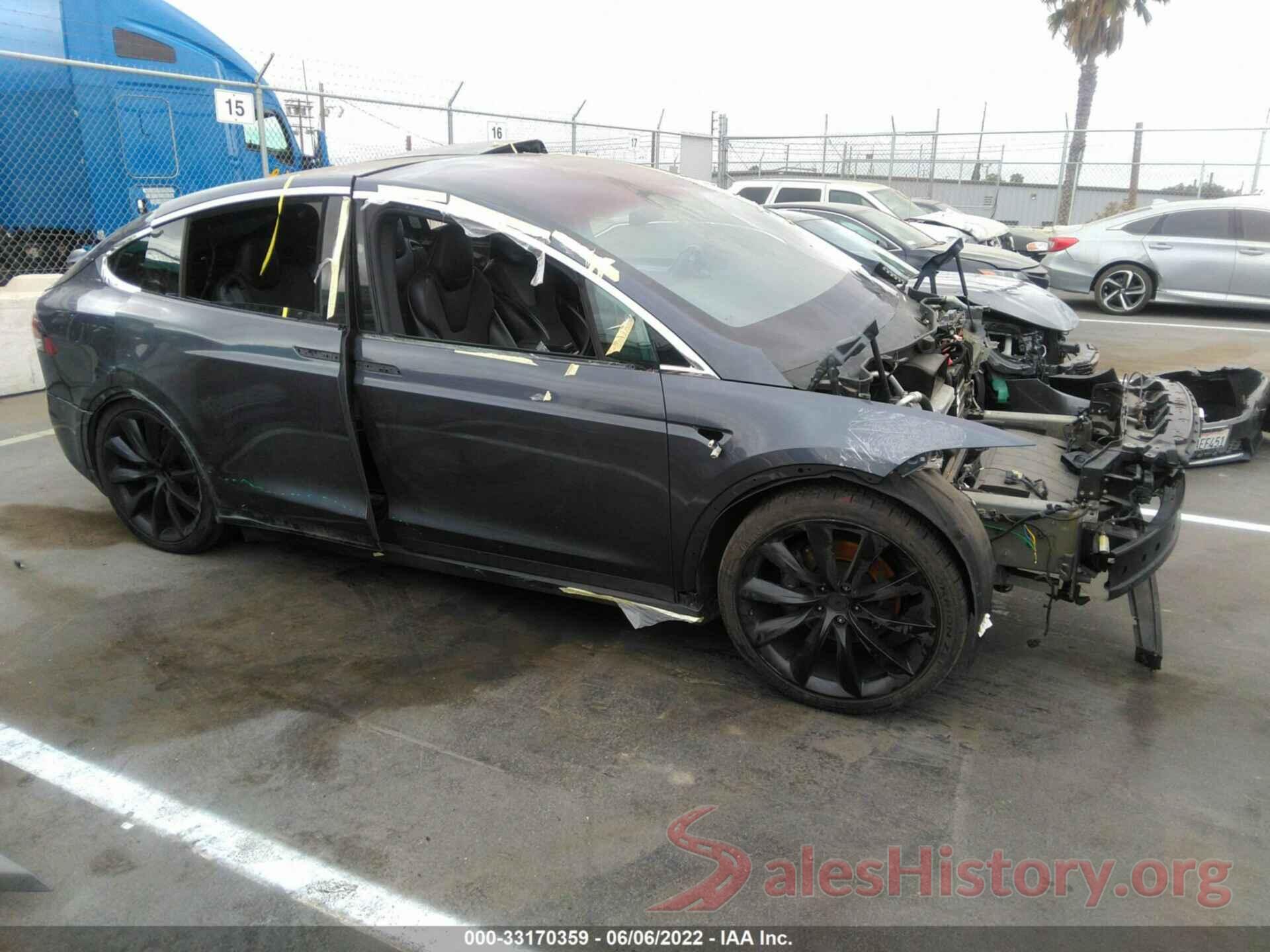 5YJXCDE24HF067446 2017 TESLA MODEL X