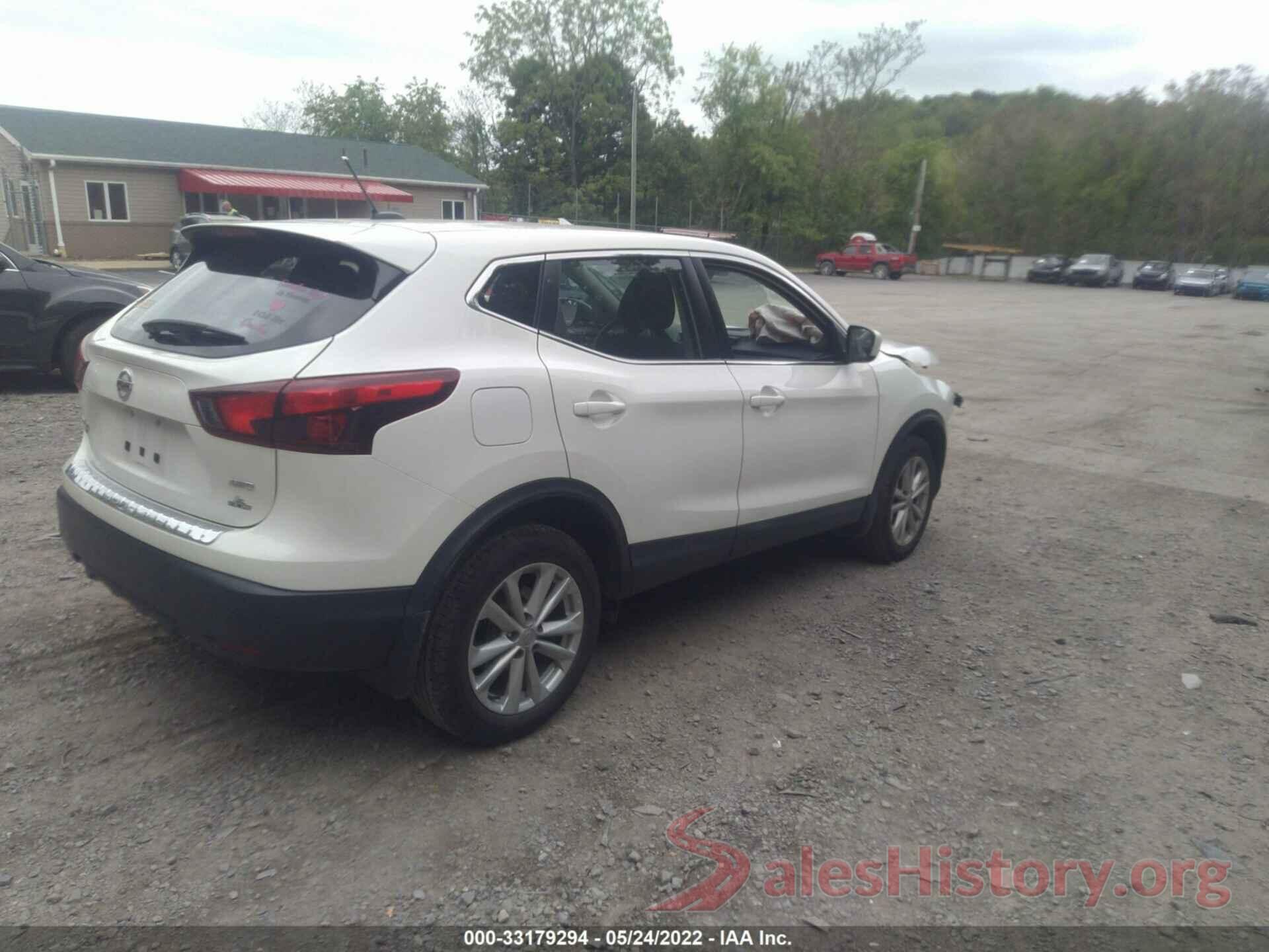 JN1BJ1CR6JW266615 2018 NISSAN ROGUE SPORT