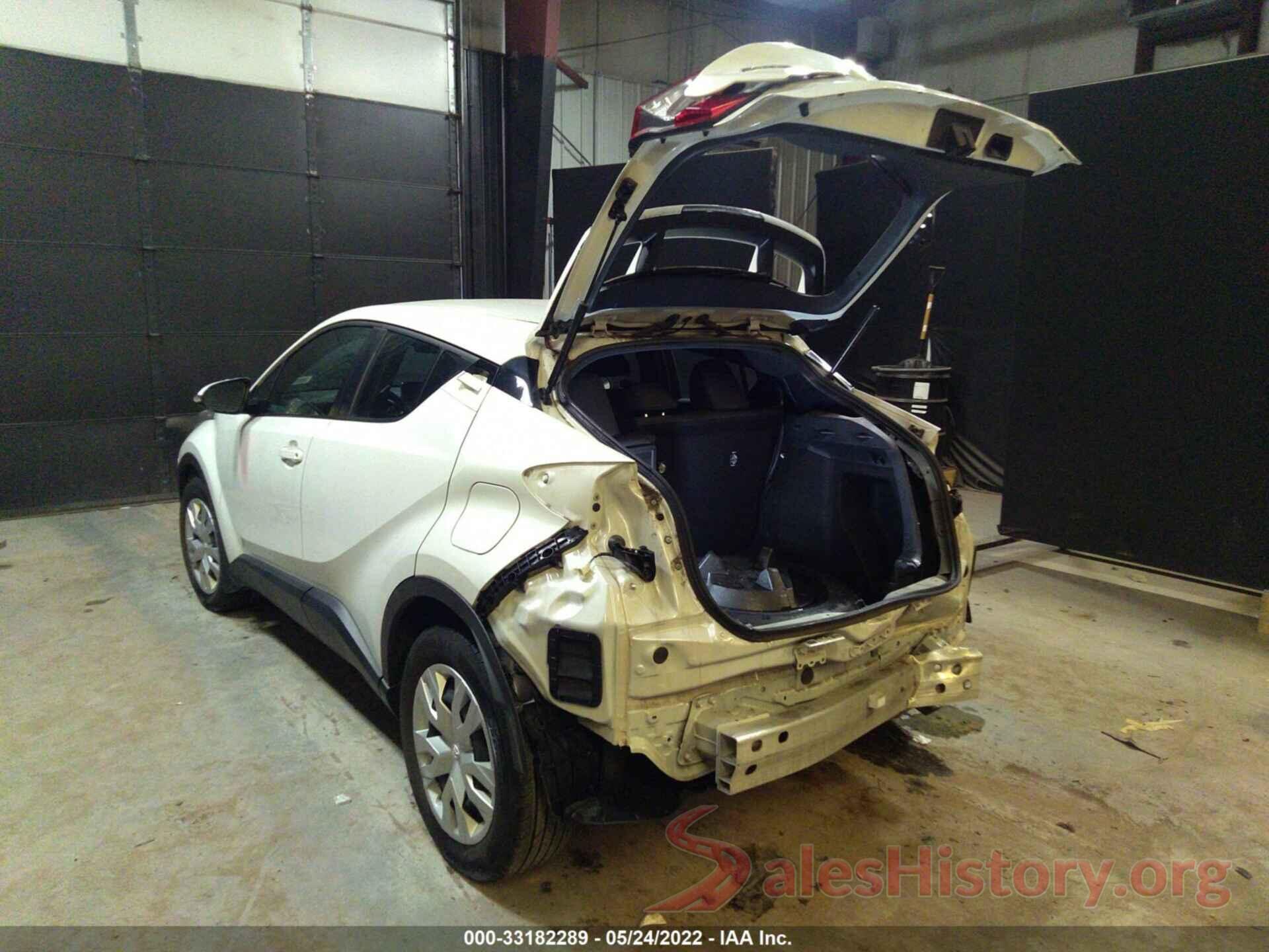 NMTKHMBXXKR098097 2019 TOYOTA C-HR