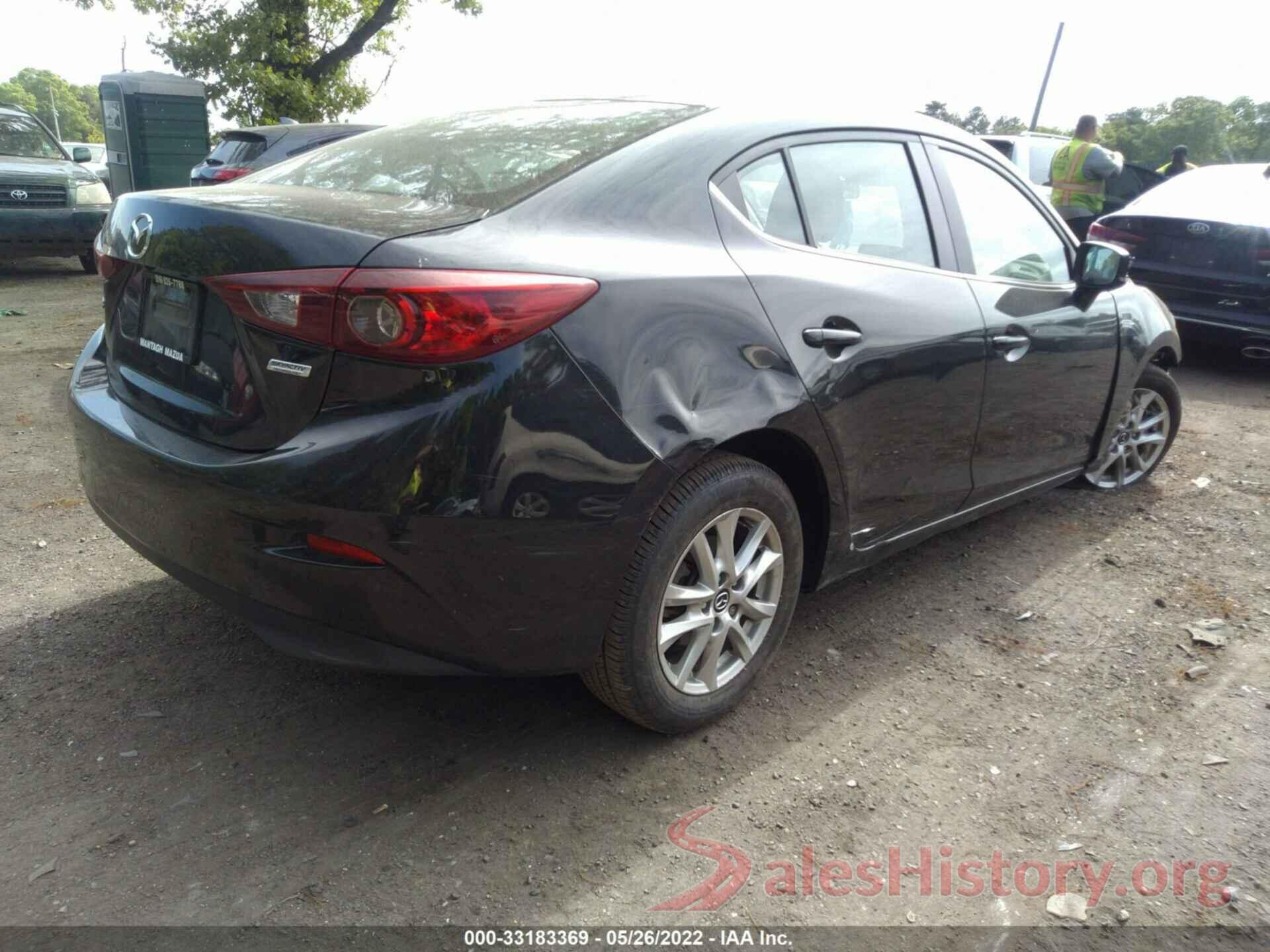 3MZBN1U78JM205620 2018 MAZDA MAZDA3 4-DOOR