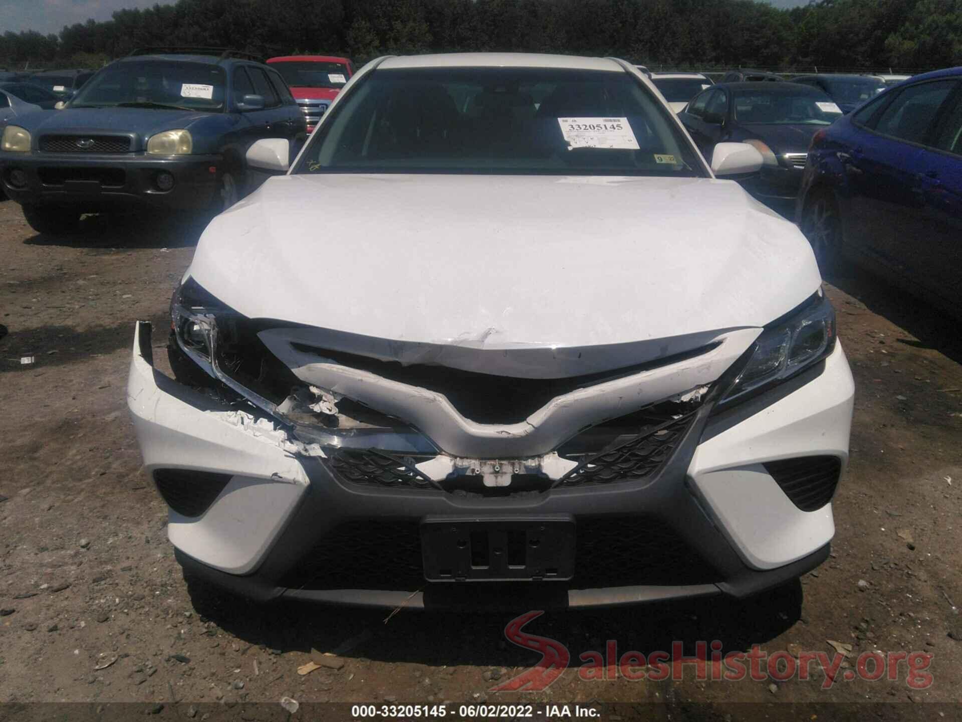 4T1B11HK6JU065068 2018 TOYOTA CAMRY