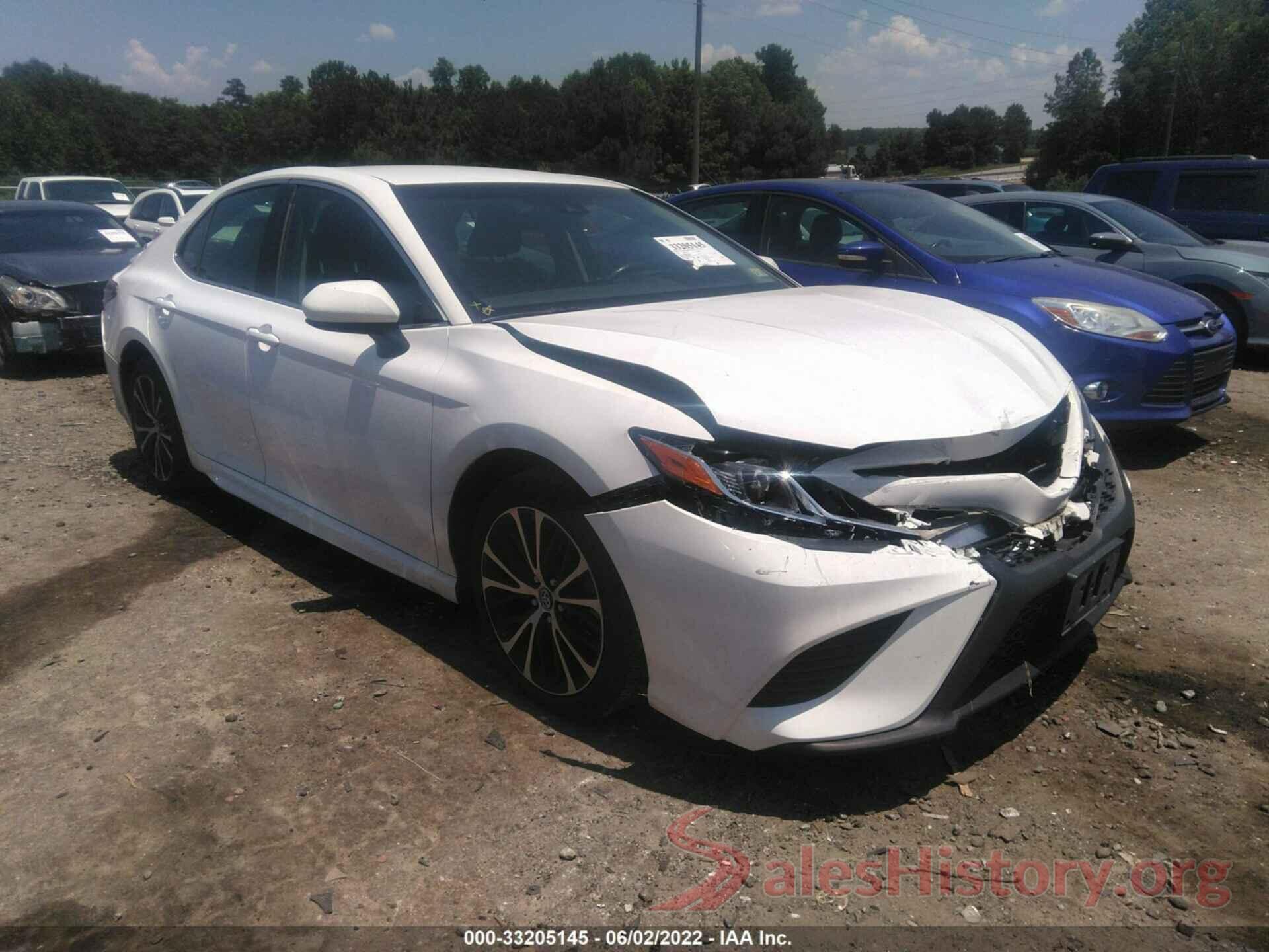 4T1B11HK6JU065068 2018 TOYOTA CAMRY