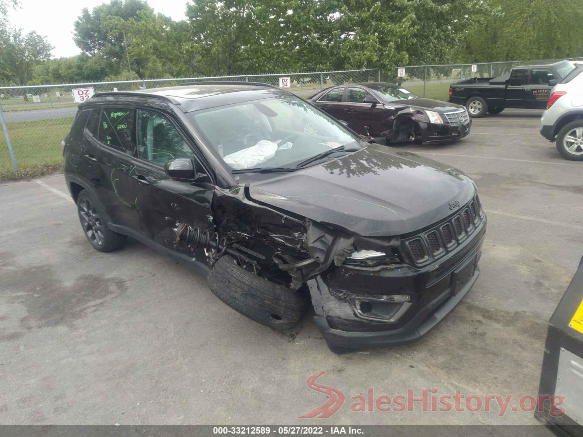 3C4NJDCB5KT792658 2019 JEEP COMPASS