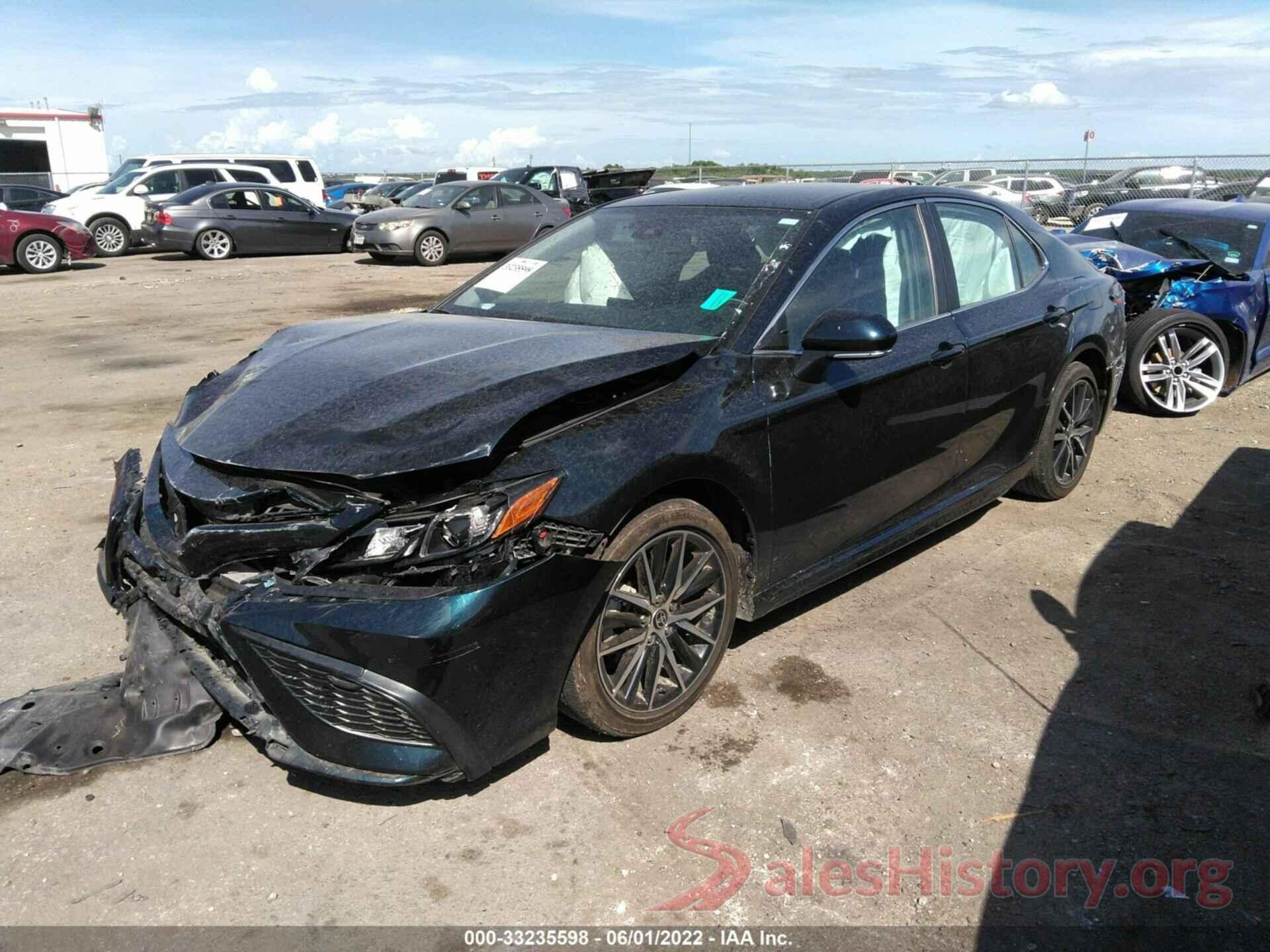 4T1T11AK4MU545984 2021 TOYOTA CAMRY