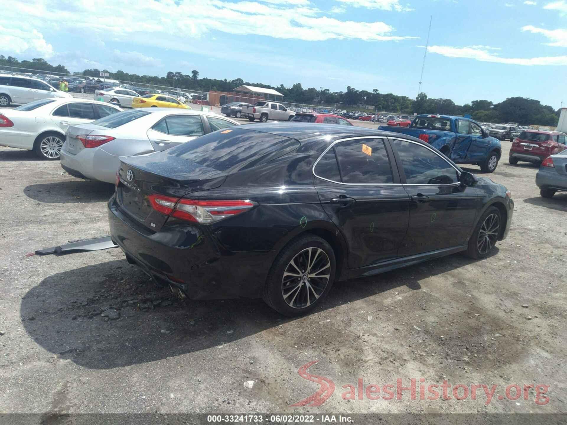 4T1B11HK1JU071814 2018 TOYOTA CAMRY