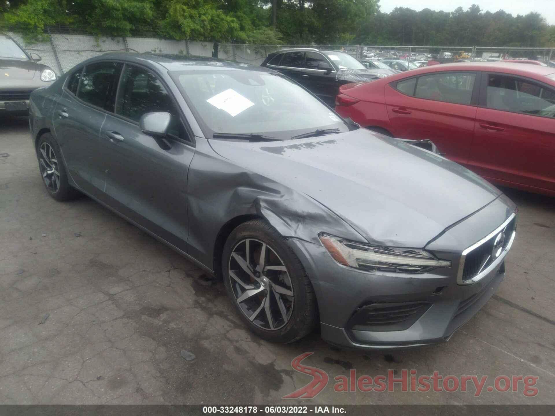 7JRA22TK3KG011884 2019 VOLVO S60