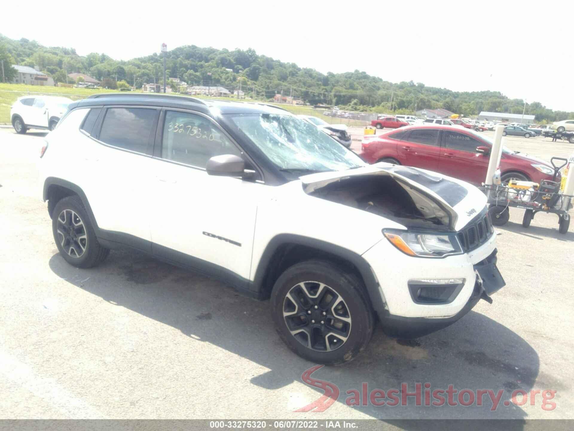 3C4NJDDB2KT649875 2019 JEEP COMPASS