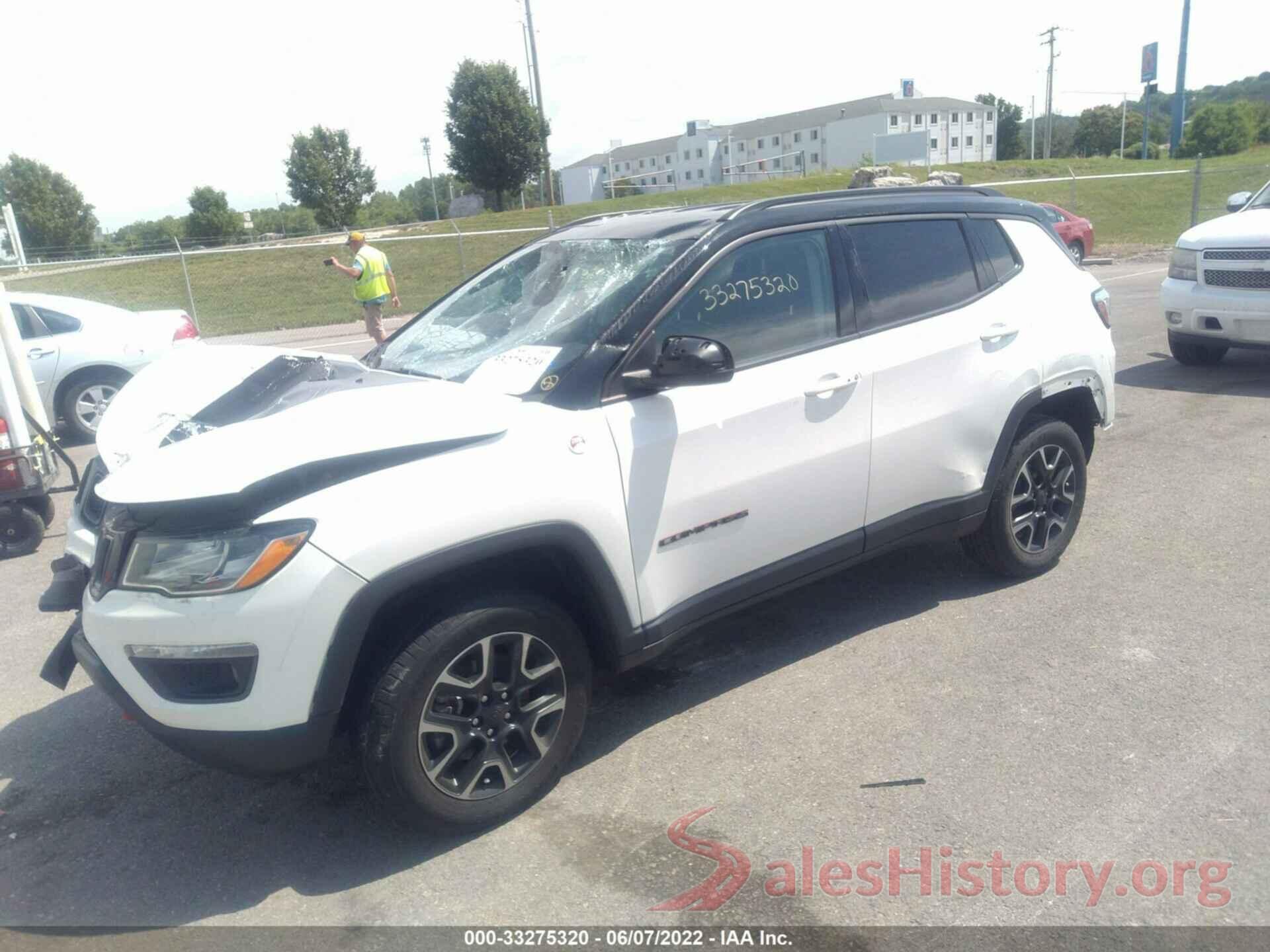 3C4NJDDB2KT649875 2019 JEEP COMPASS