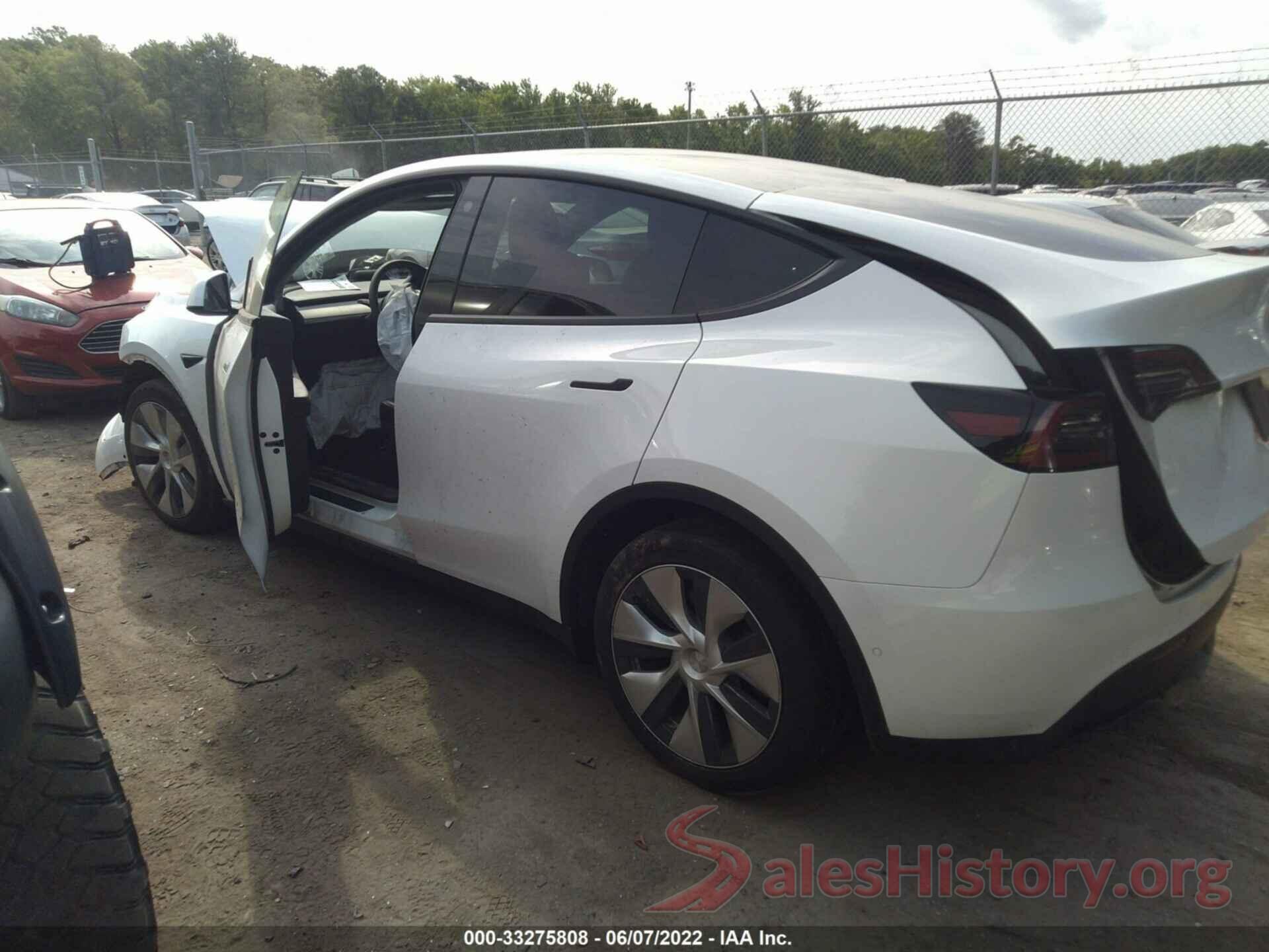 7SAYGAEE7NF337771 2022 TESLA MODEL Y