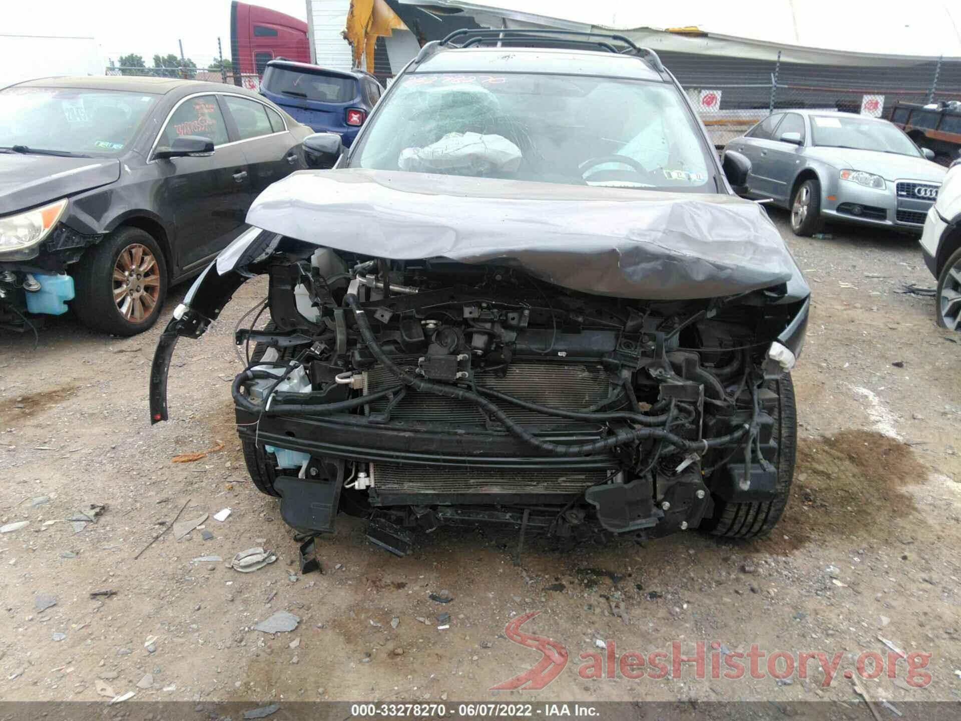 5N1AT2MV2HC884512 2017 NISSAN ROGUE