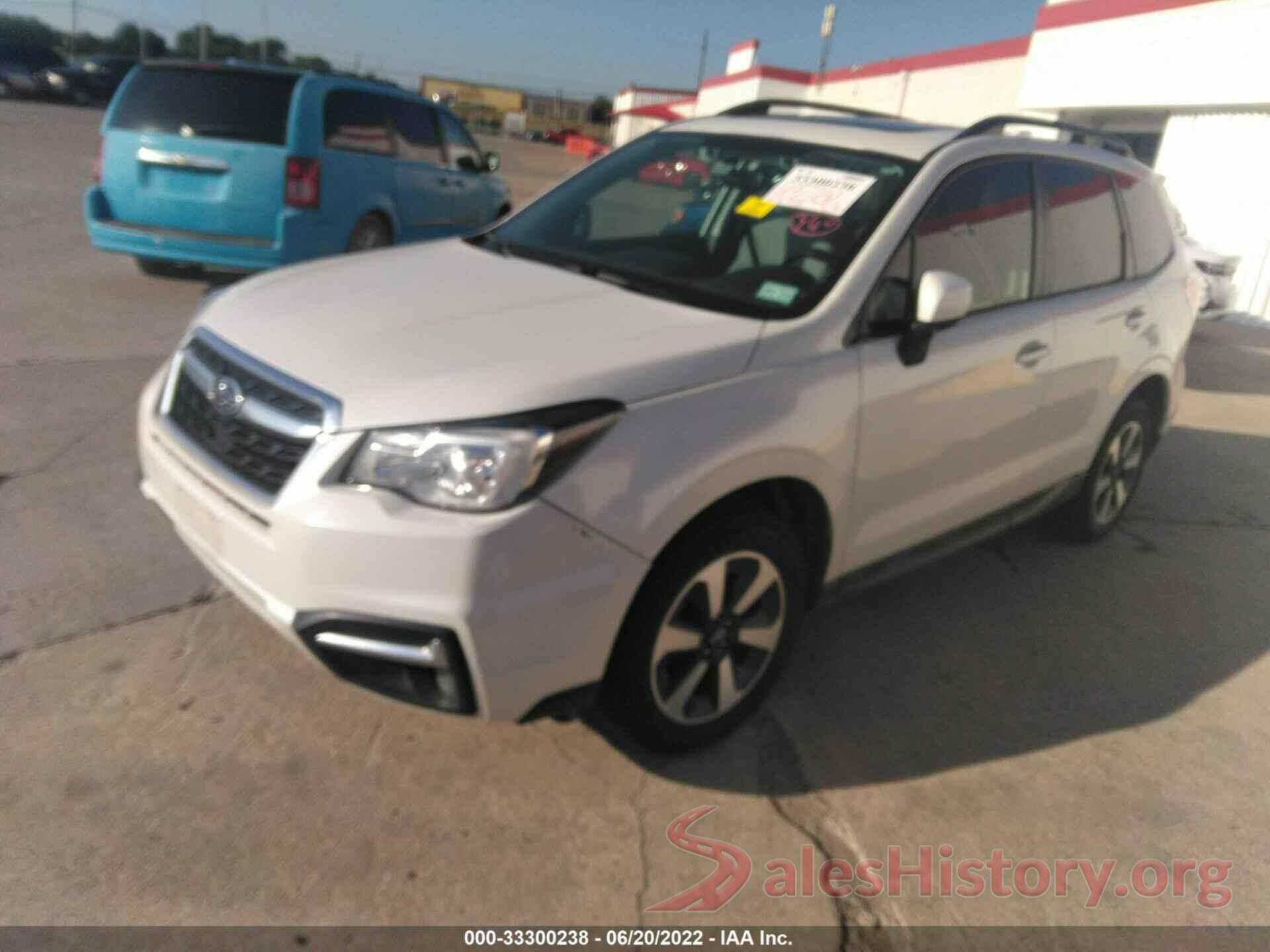 JF2SJAGC3JH510956 2018 SUBARU FORESTER