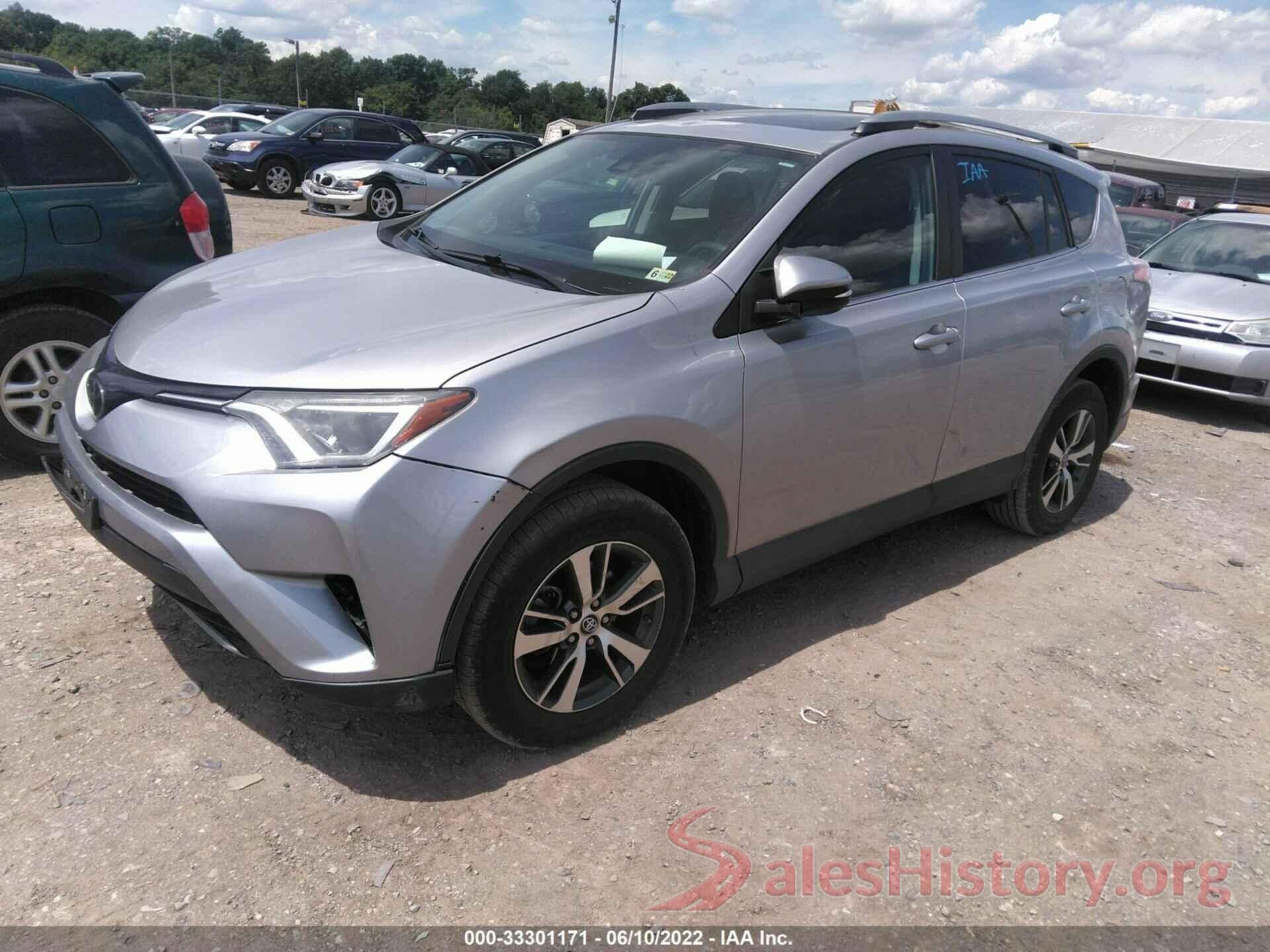 2T3RFREV0HW570585 2017 TOYOTA RAV4