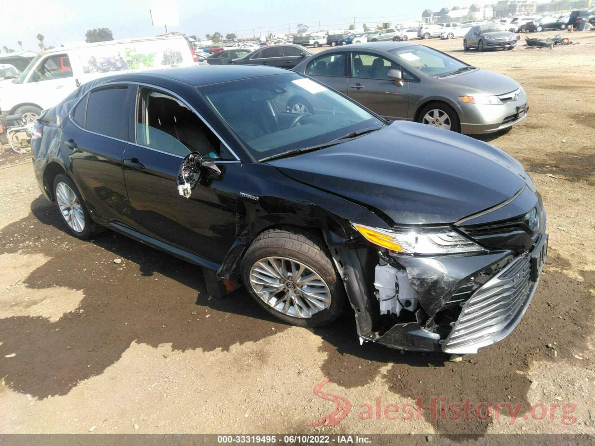 4T1B21HK8JU506759 2018 TOYOTA CAMRY