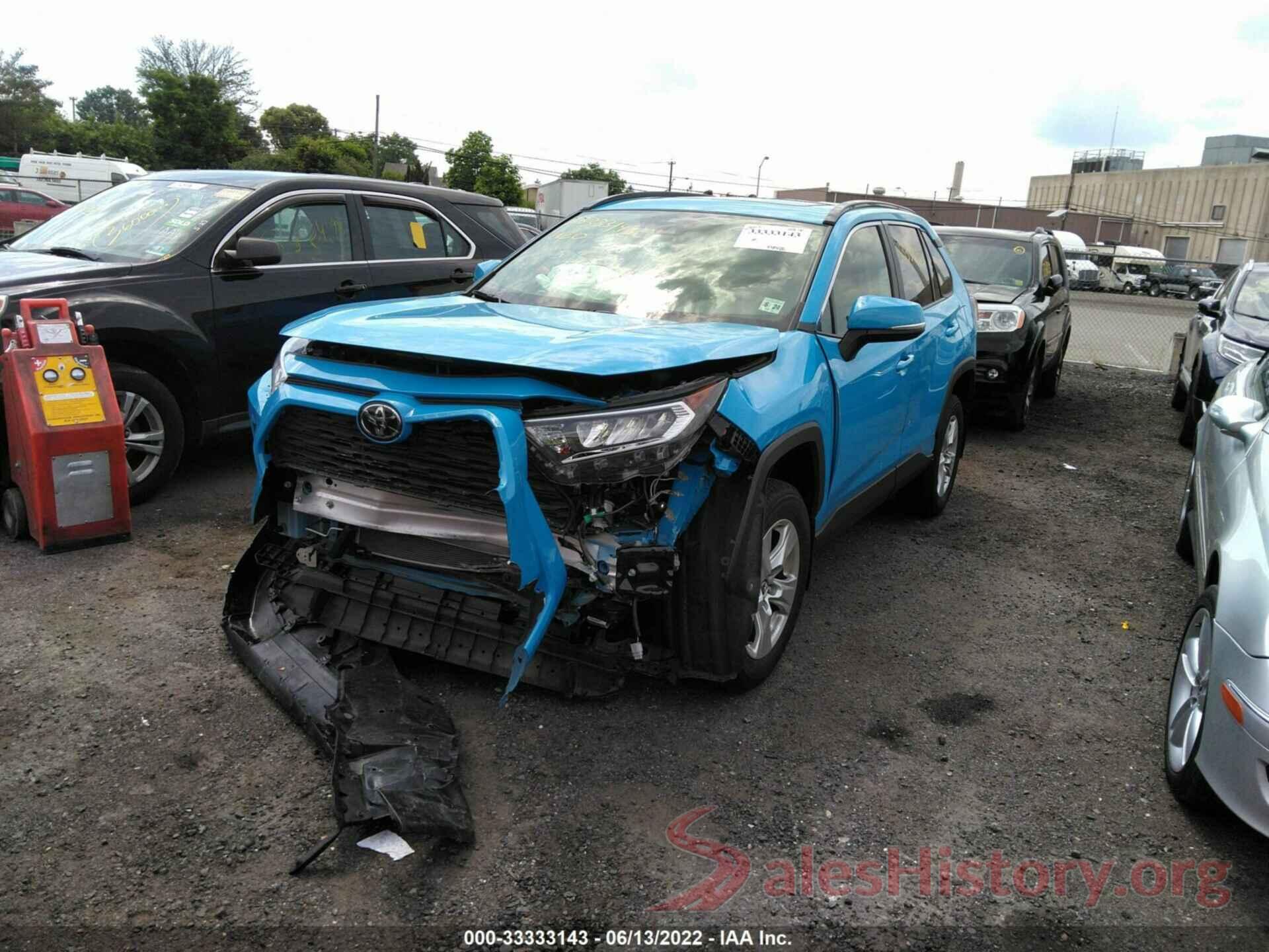 JTMP1RFV3KD010696 2019 TOYOTA RAV4