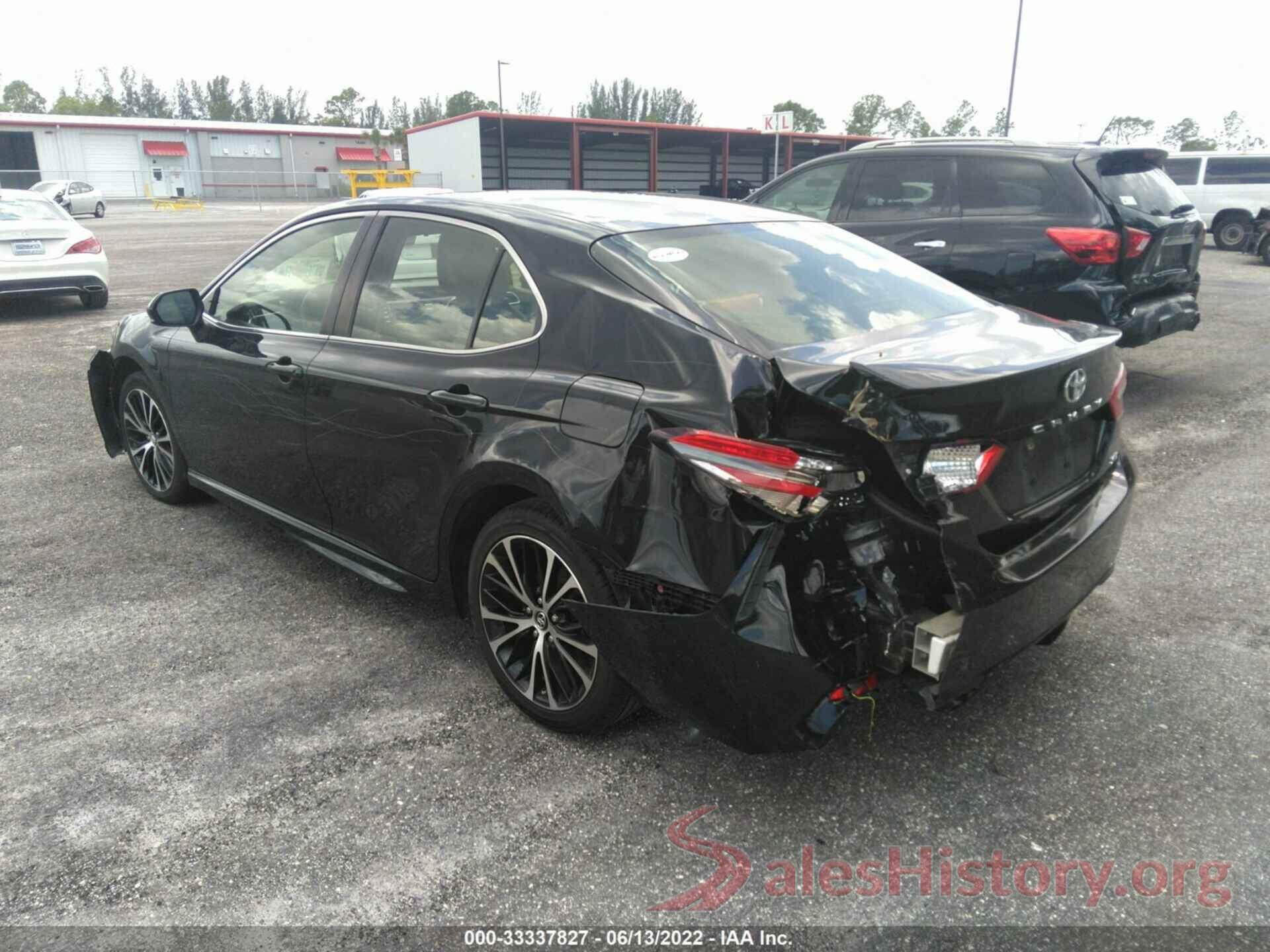 JTNB11HK2J3028525 2018 TOYOTA CAMRY