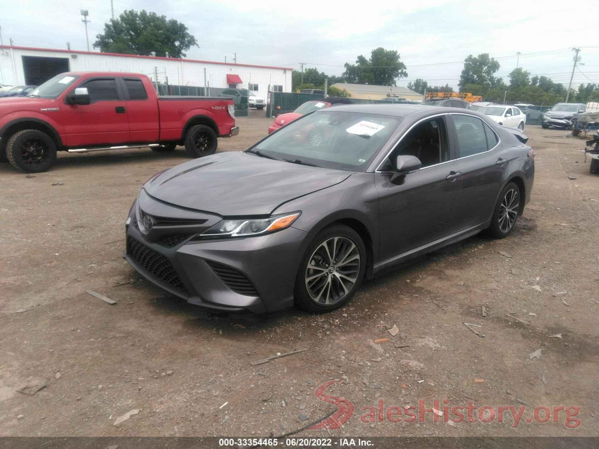 4T1B11HK1KU852379 2019 TOYOTA CAMRY