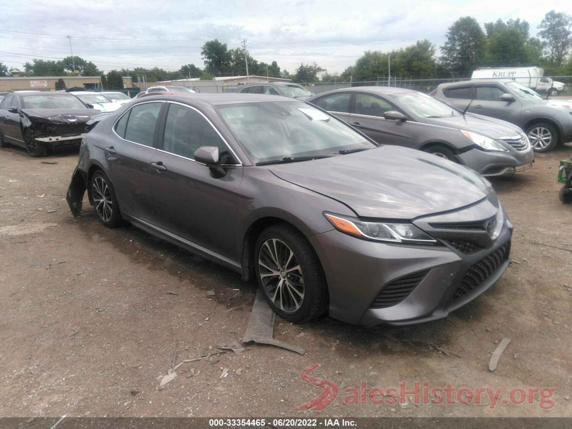 4T1B11HK1KU852379 2019 TOYOTA CAMRY