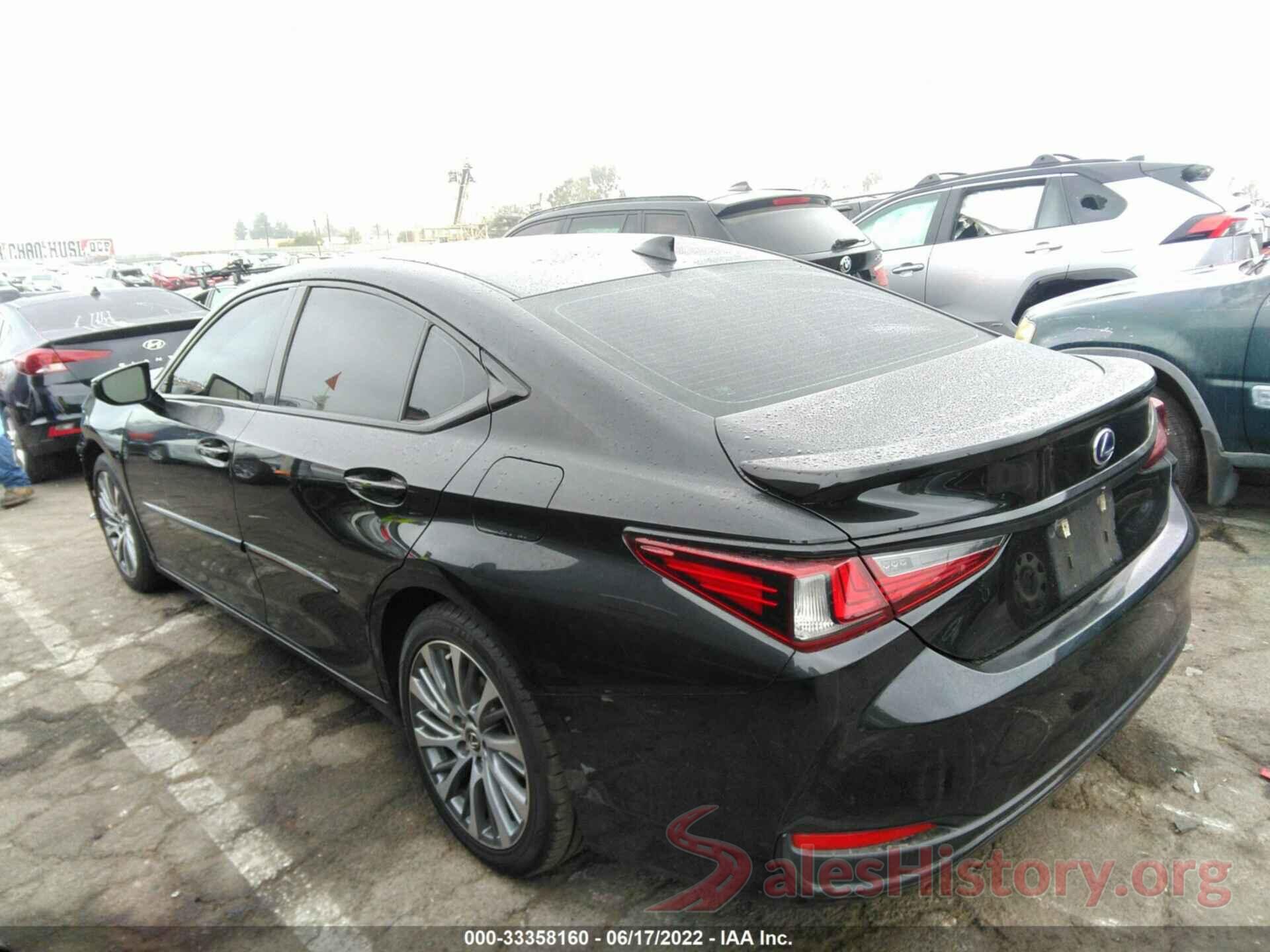 58ADA1C10MU002830 2021 LEXUS ES