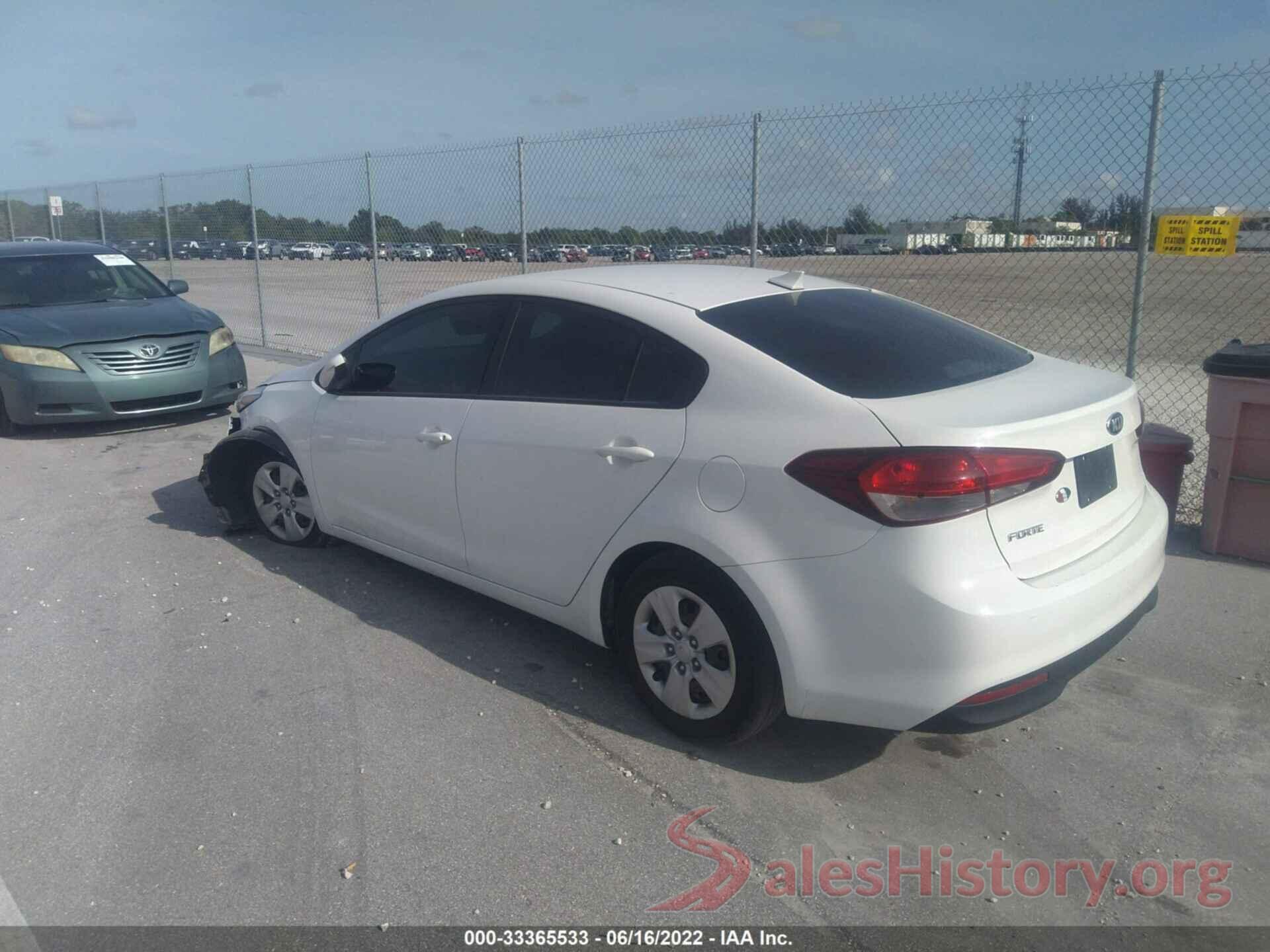 3KPFK4A77HE122008 2017 KIA FORTE