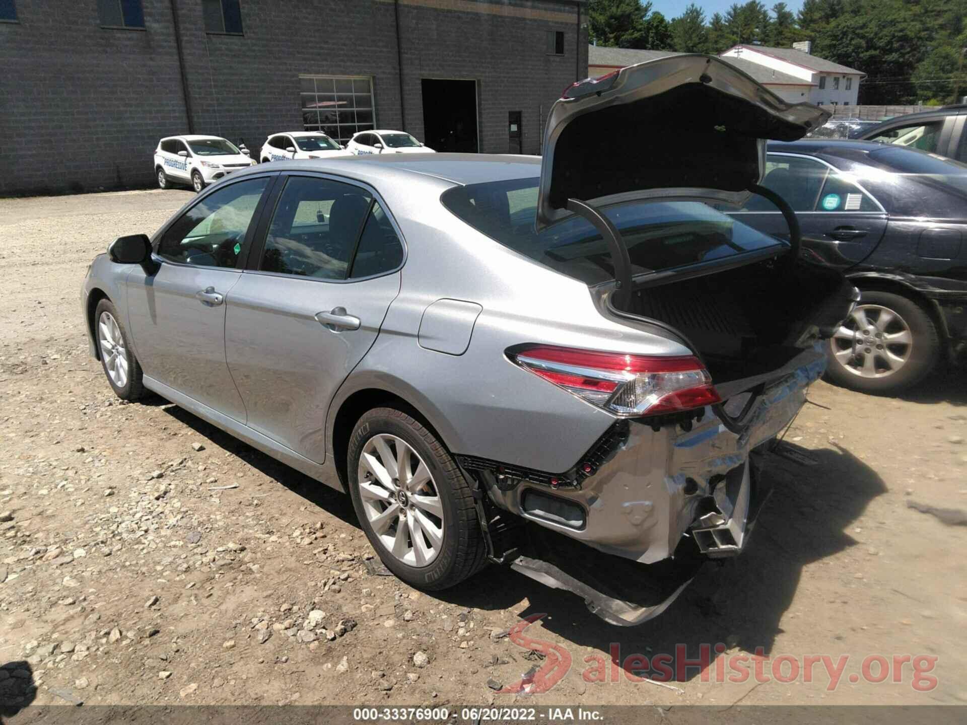 4T1B11HK5JU572849 2018 TOYOTA CAMRY