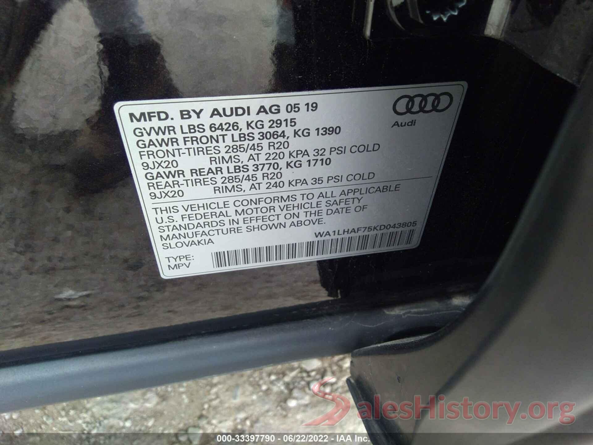 WA1LHAF75KD043805 2019 AUDI Q7