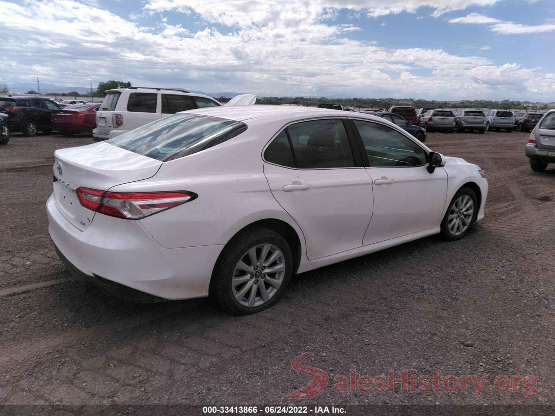 4T1B11HKXJU076672 2018 TOYOTA CAMRY