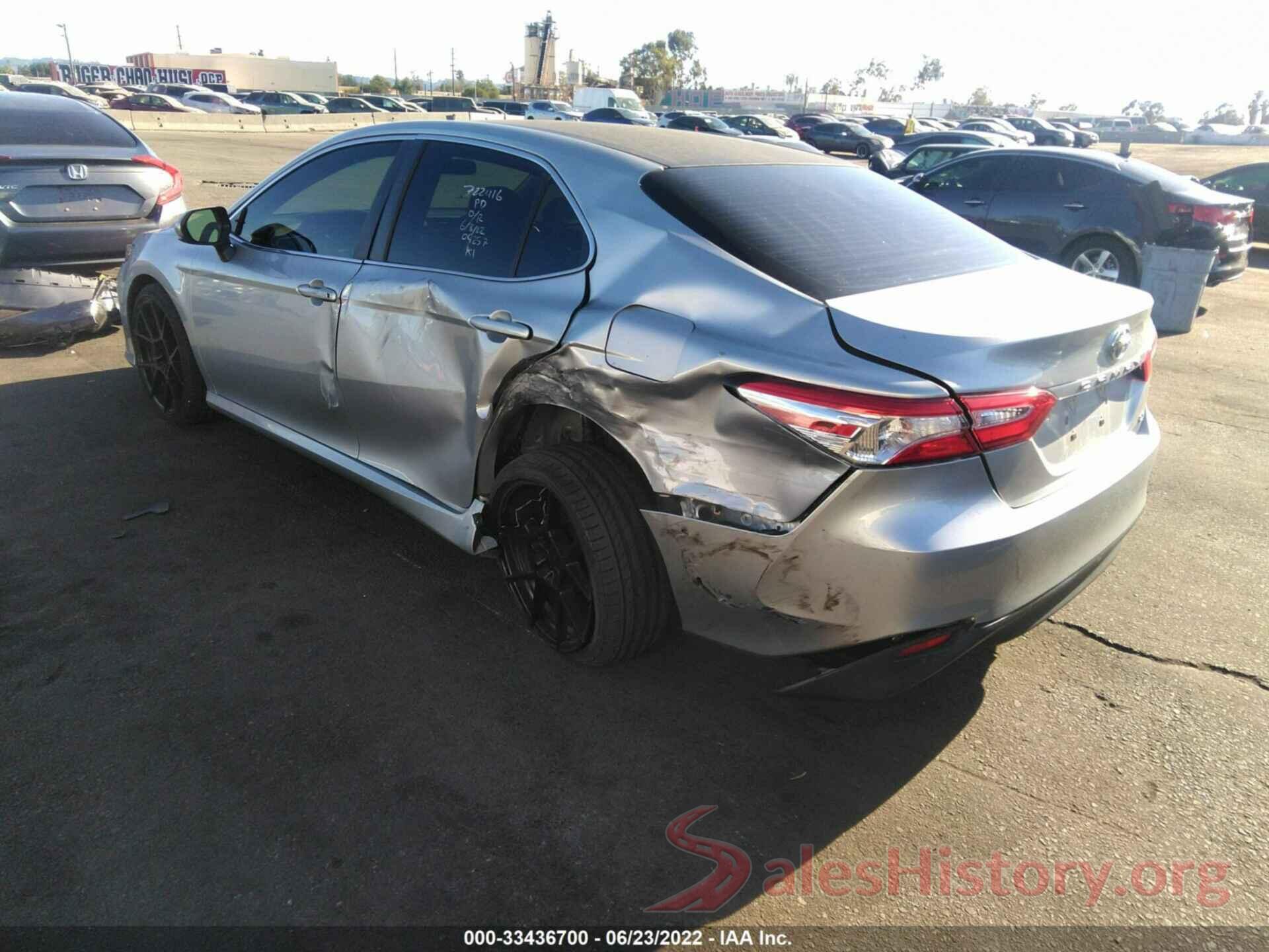 JTNB11HK4J3051465 2018 TOYOTA CAMRY