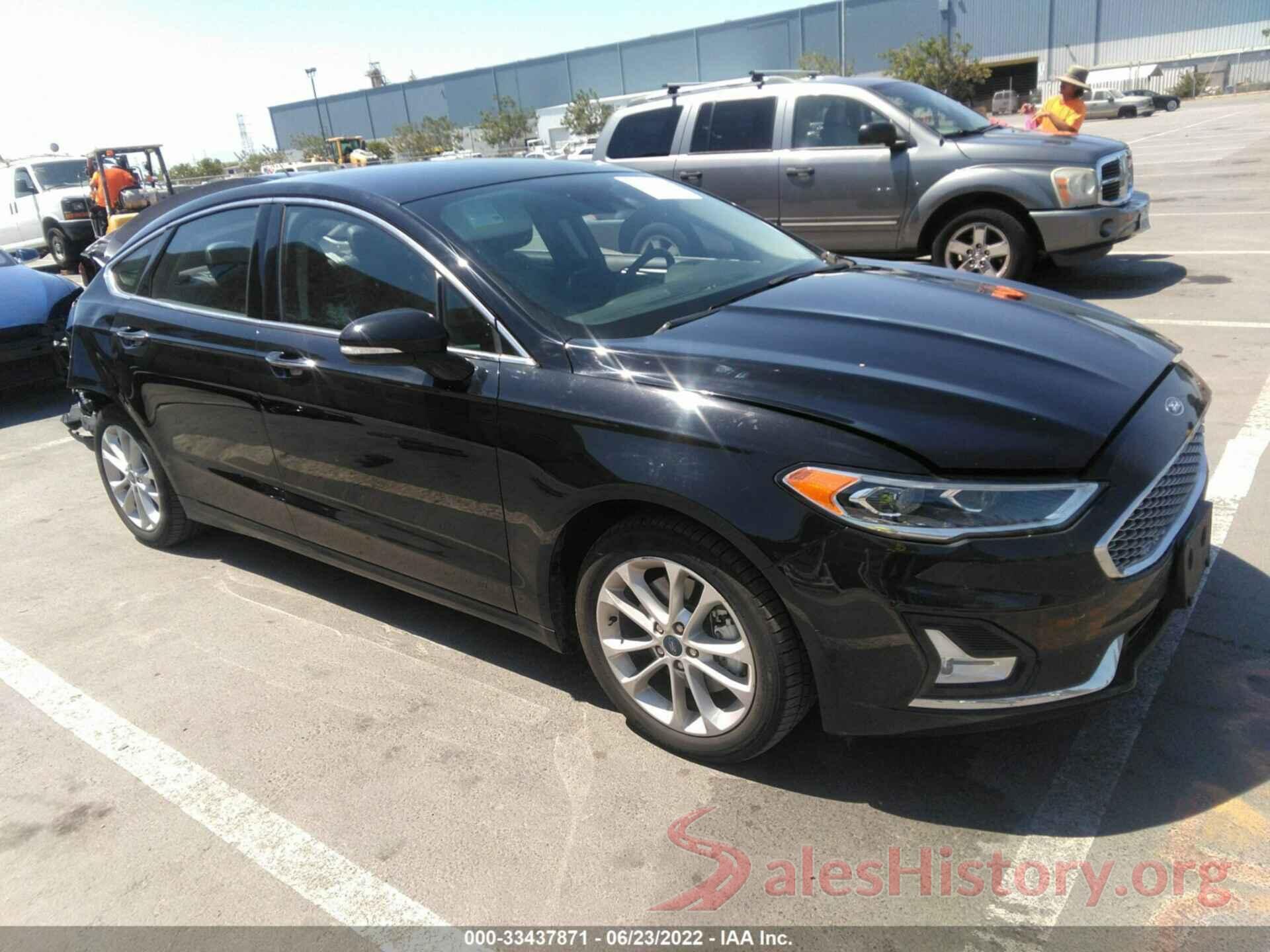 3FA6P0SU7KR211033 2019 FORD FUSION ENERGI