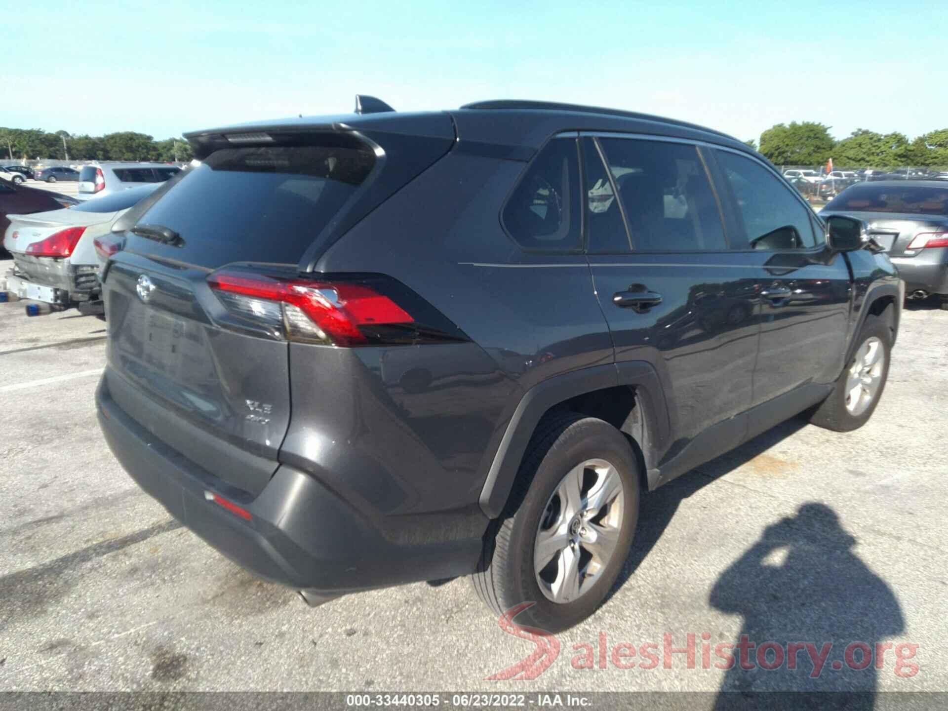 2T3P1RFVXMW180172 2021 TOYOTA RAV4