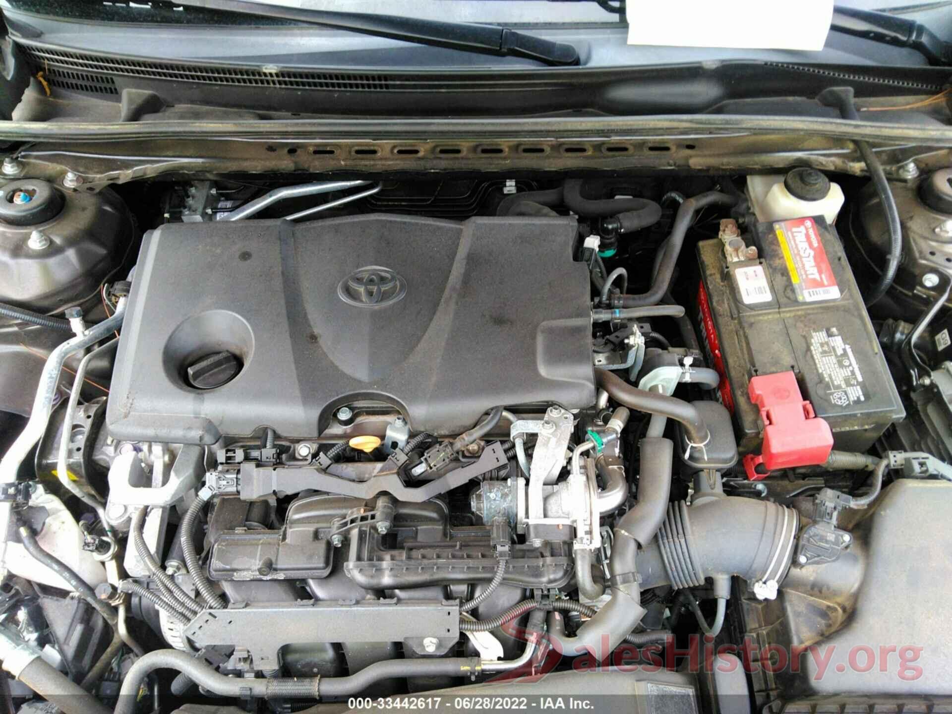 4T1B11HK6JU588008 2018 TOYOTA CAMRY