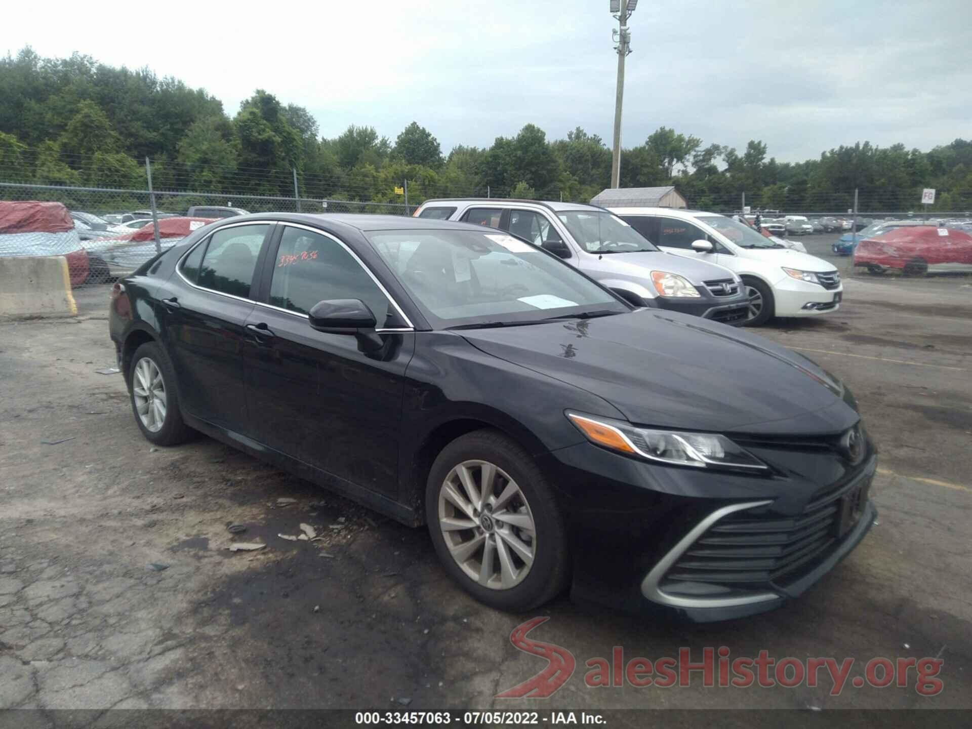 4T1C11BK1MU035641 2021 TOYOTA CAMRY