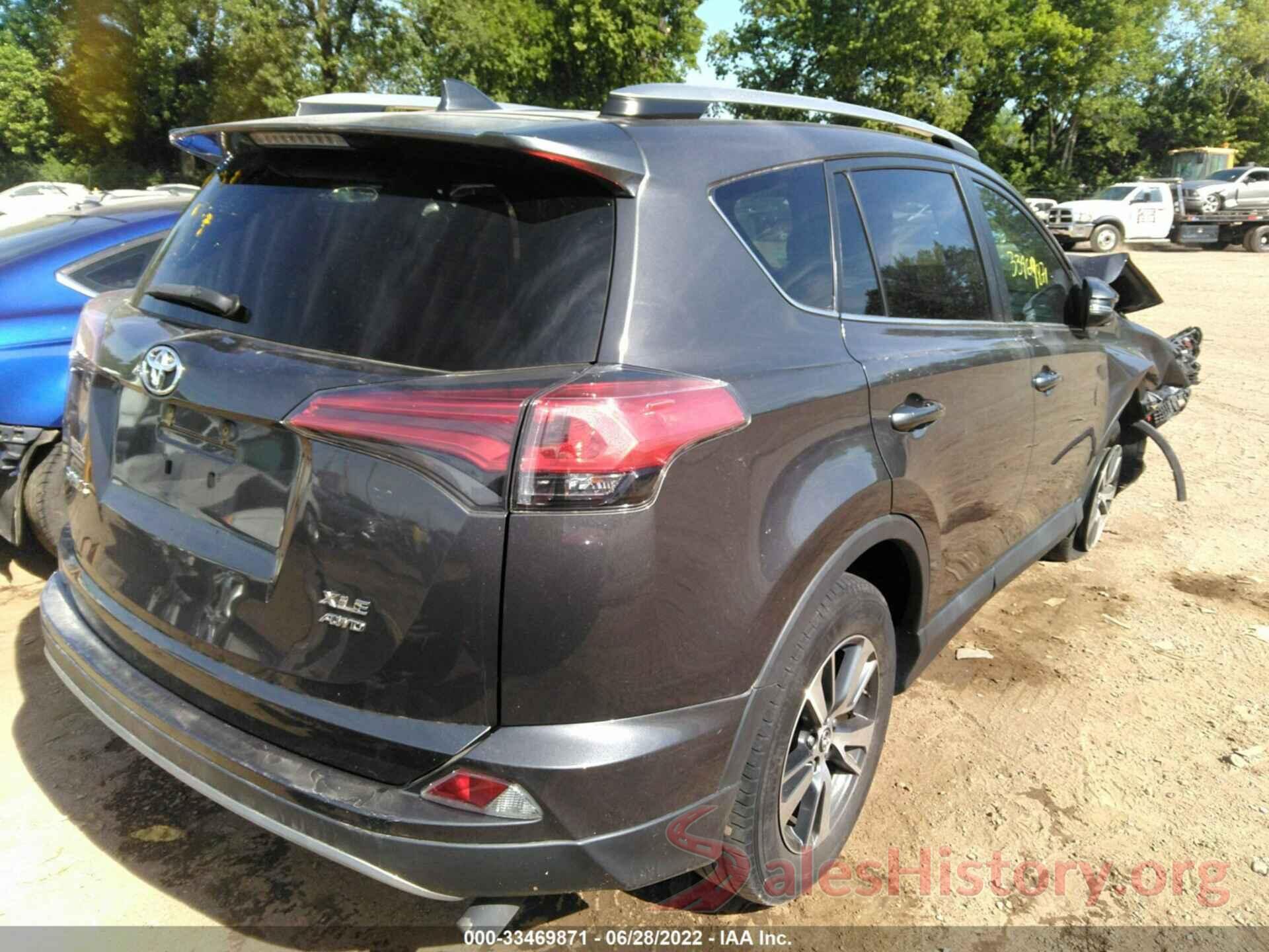 2T3RFREV7JW703879 2018 TOYOTA RAV4