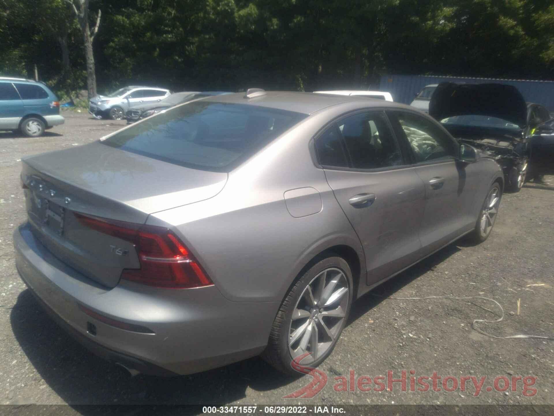 7JRA22TK7MG092567 2021 VOLVO S60