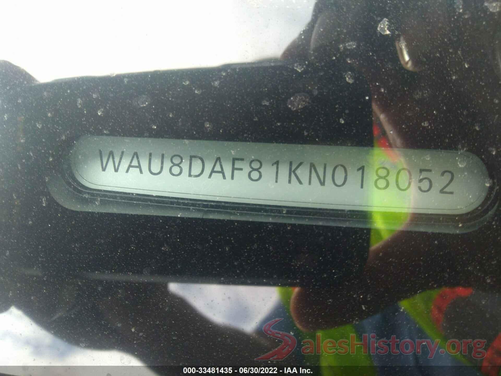 WAU8DAF81KN018052 2019 AUDI A8