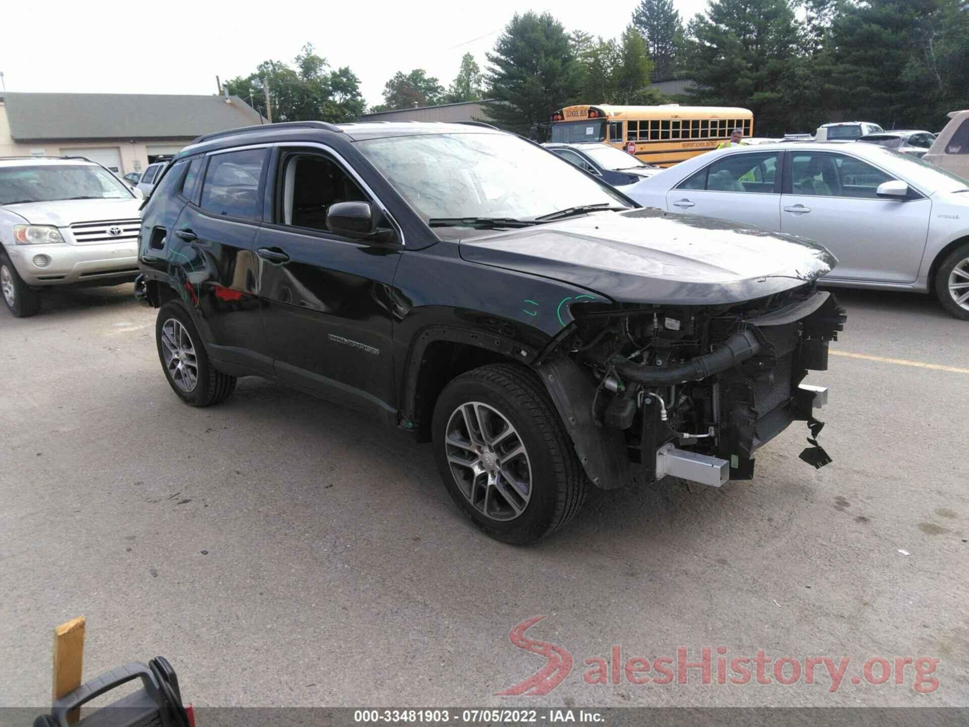 3C4NJDBB9JT100966 2018 JEEP COMPASS