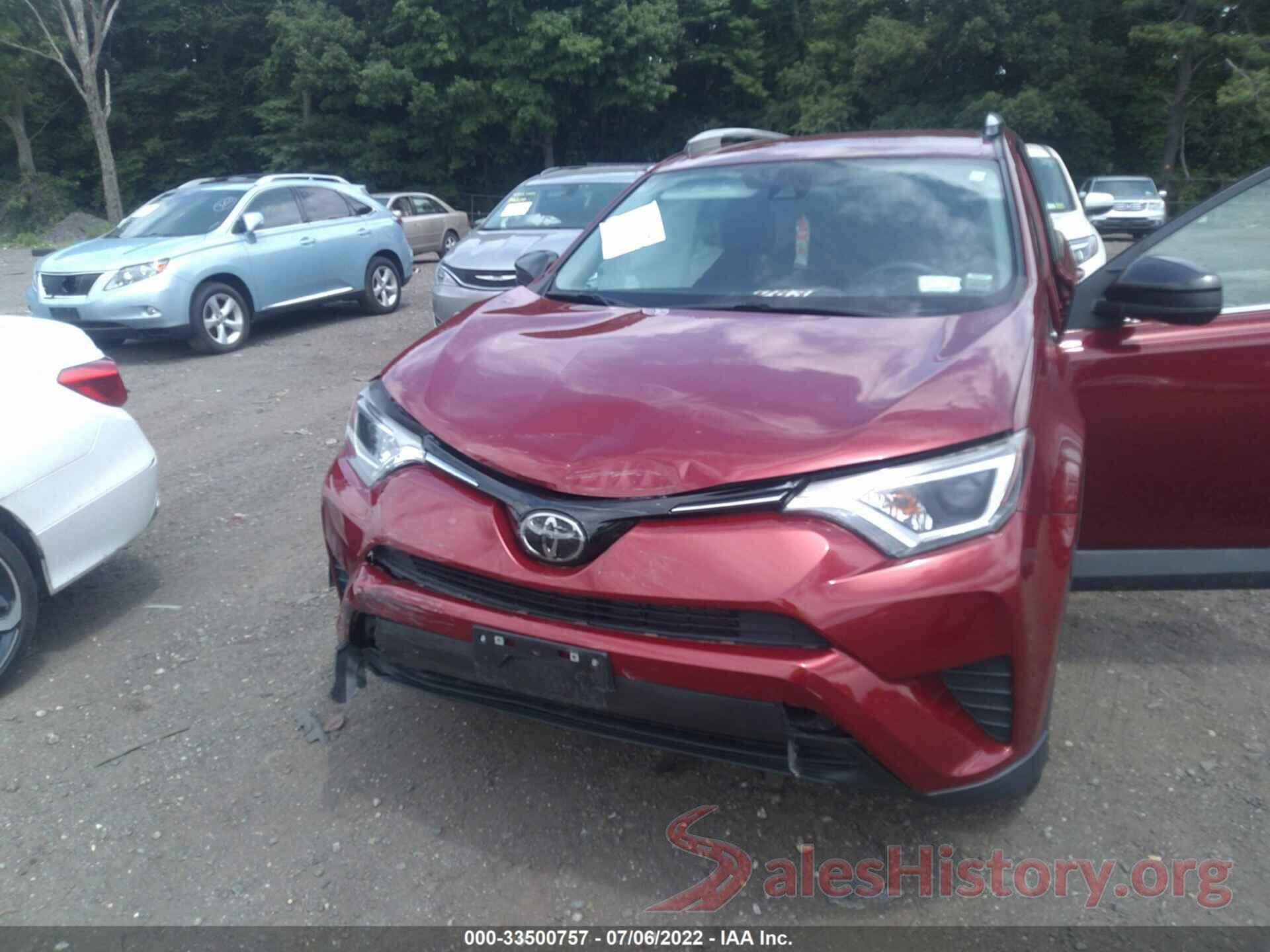 2T3BFREV3JW748206 2018 TOYOTA RAV4