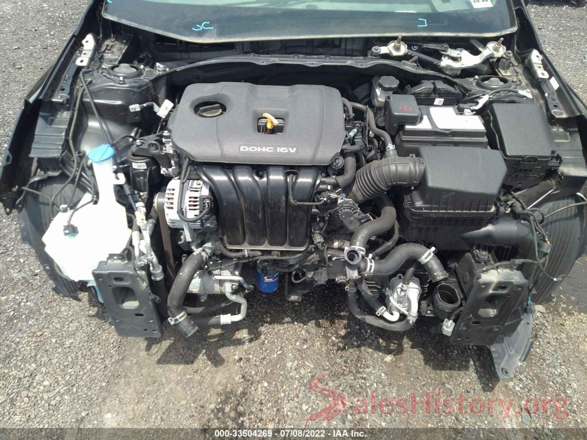 3KPFK4A72JE275773 2018 KIA FORTE