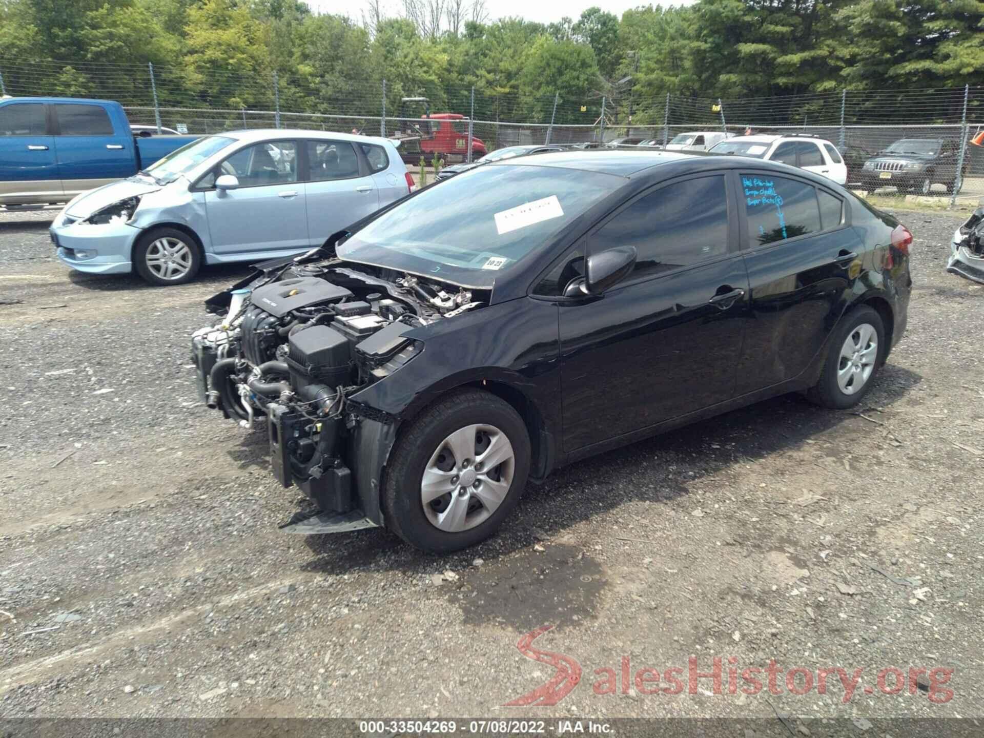 3KPFK4A72JE275773 2018 KIA FORTE