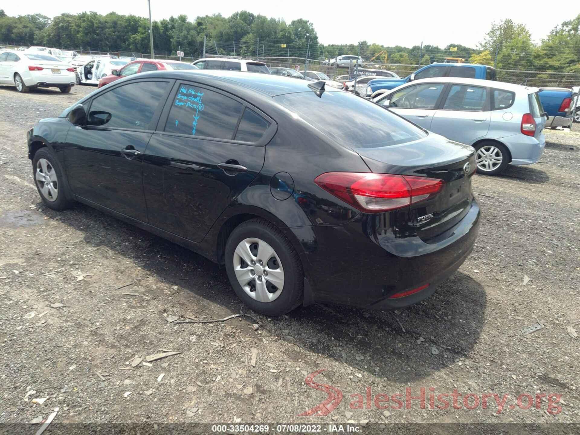 3KPFK4A72JE275773 2018 KIA FORTE