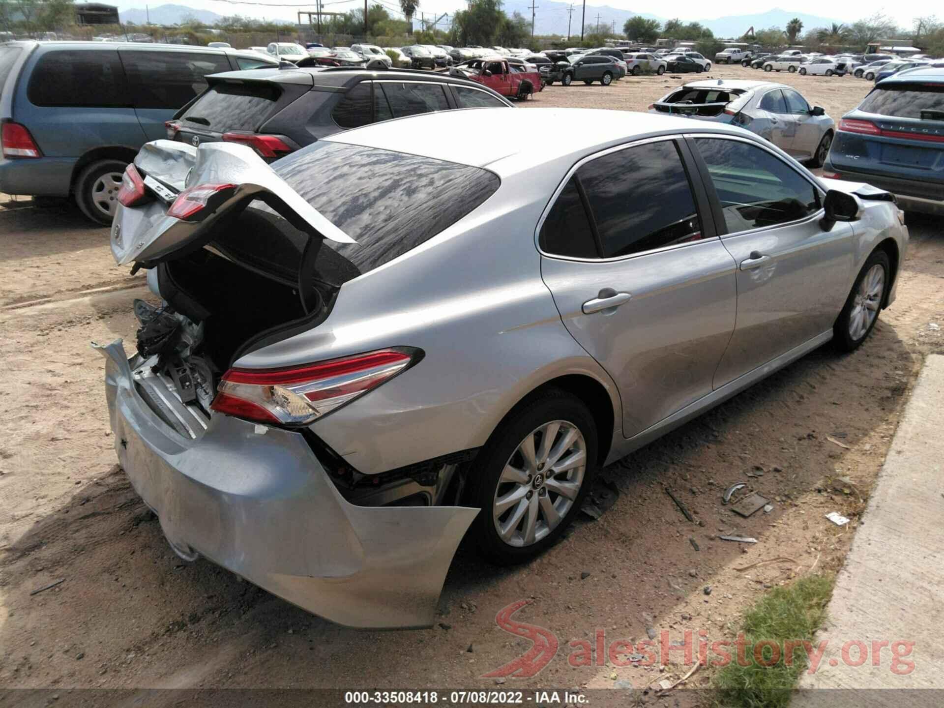 4T1B11HK9JU084410 2018 TOYOTA CAMRY