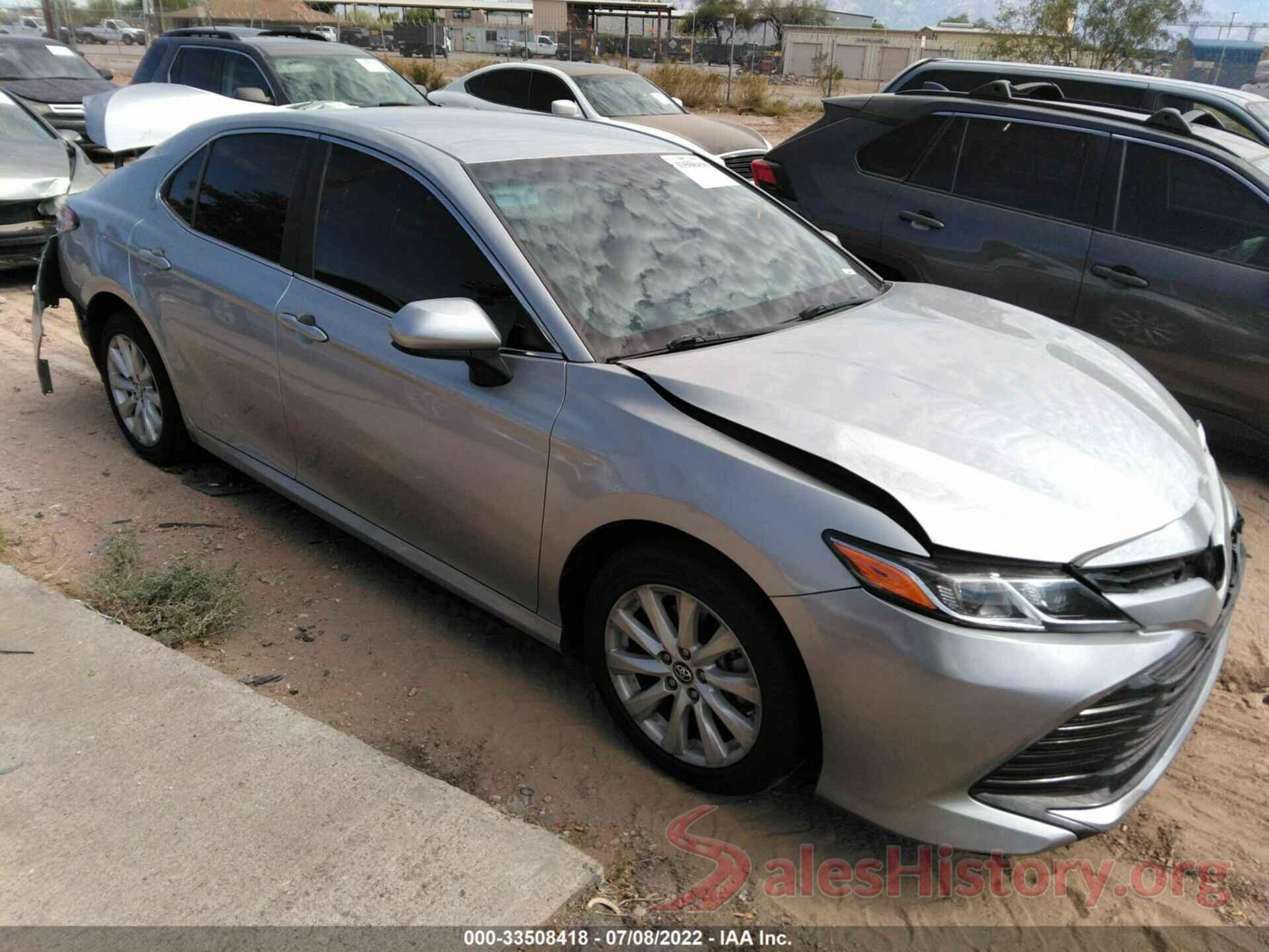 4T1B11HK9JU084410 2018 TOYOTA CAMRY