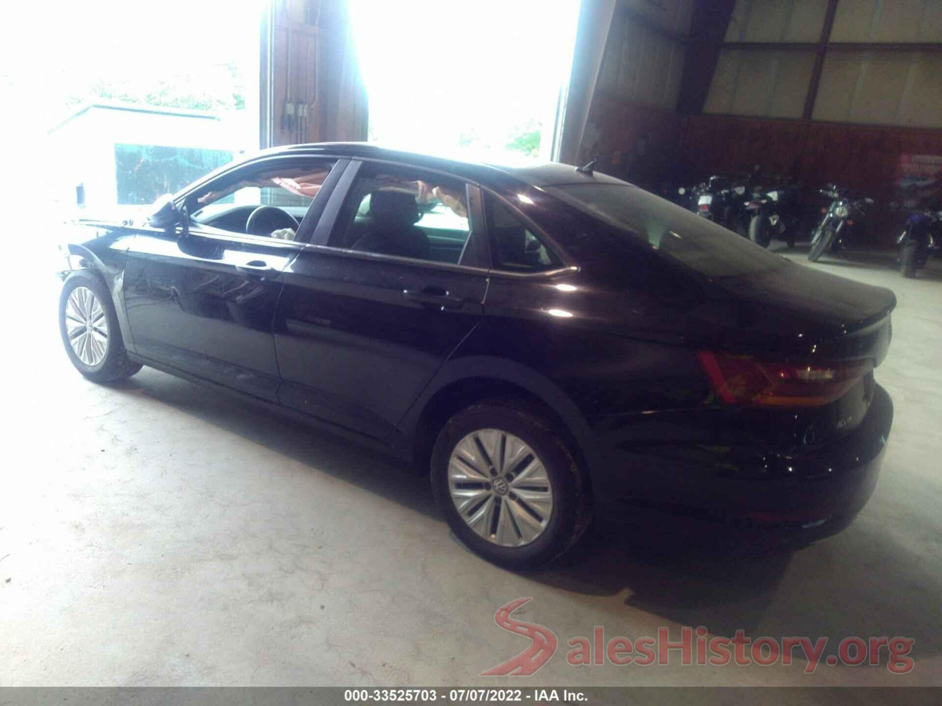 3VWC57BU4KM228460 2019 VOLKSWAGEN JETTA