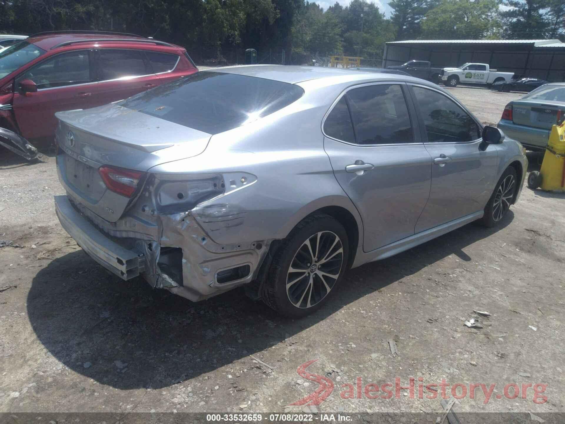 4T1B11HK2JU669247 2018 TOYOTA CAMRY