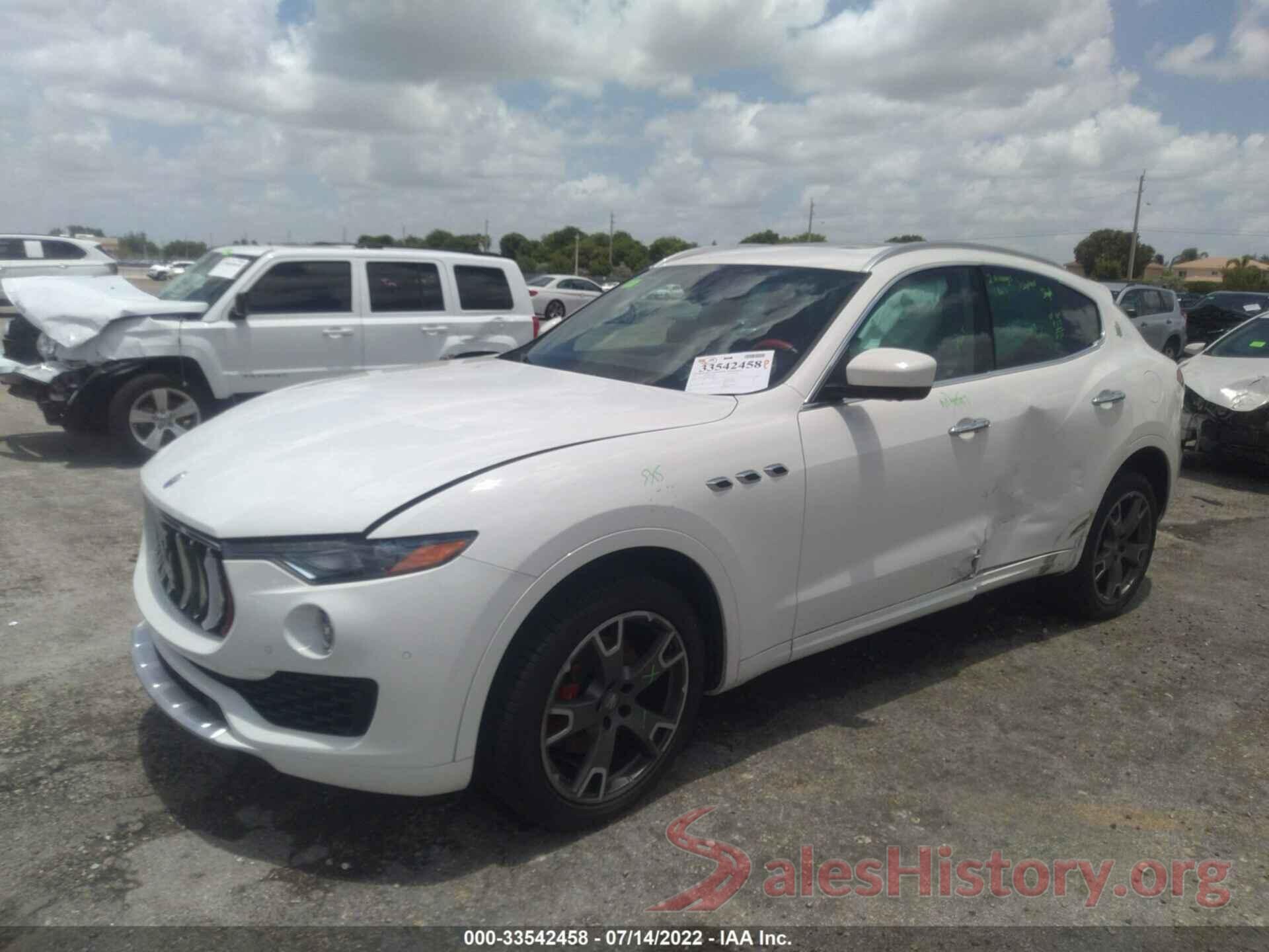 ZN661XUSXHX215642 2017 MASERATI LEVANTE