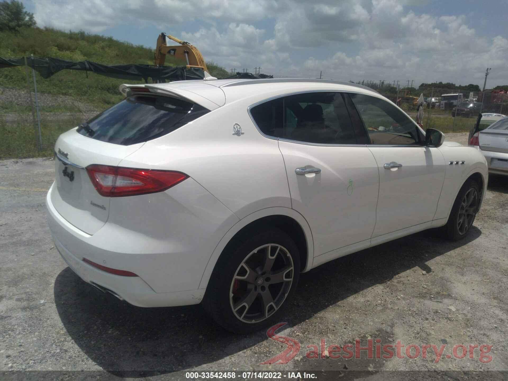 ZN661XUSXHX215642 2017 MASERATI LEVANTE