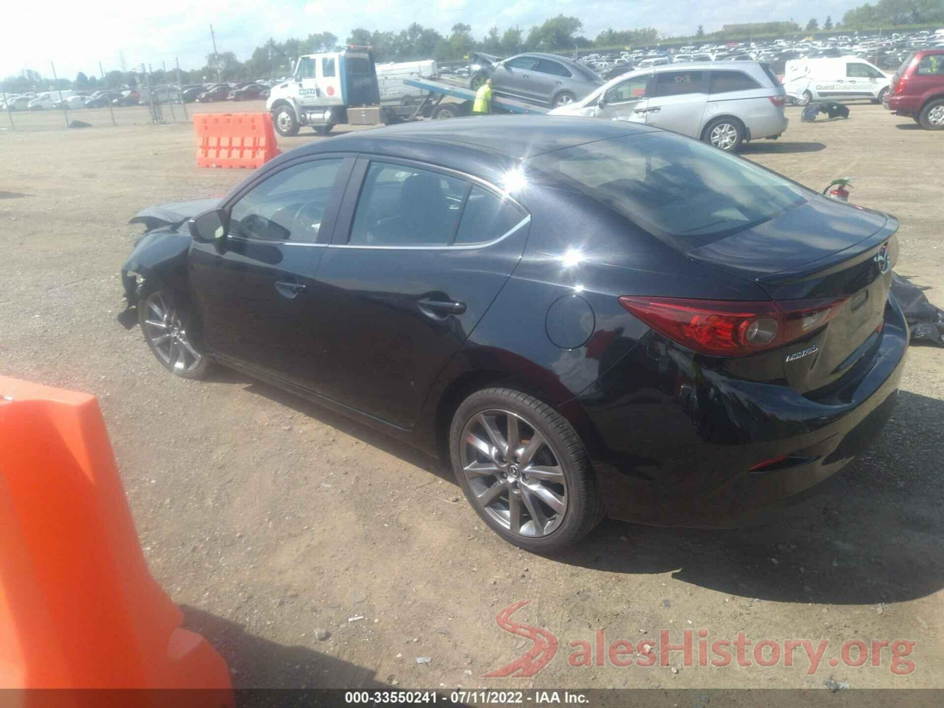 3MZBN1V33JM177740 2018 MAZDA MAZDA3 4-DOOR