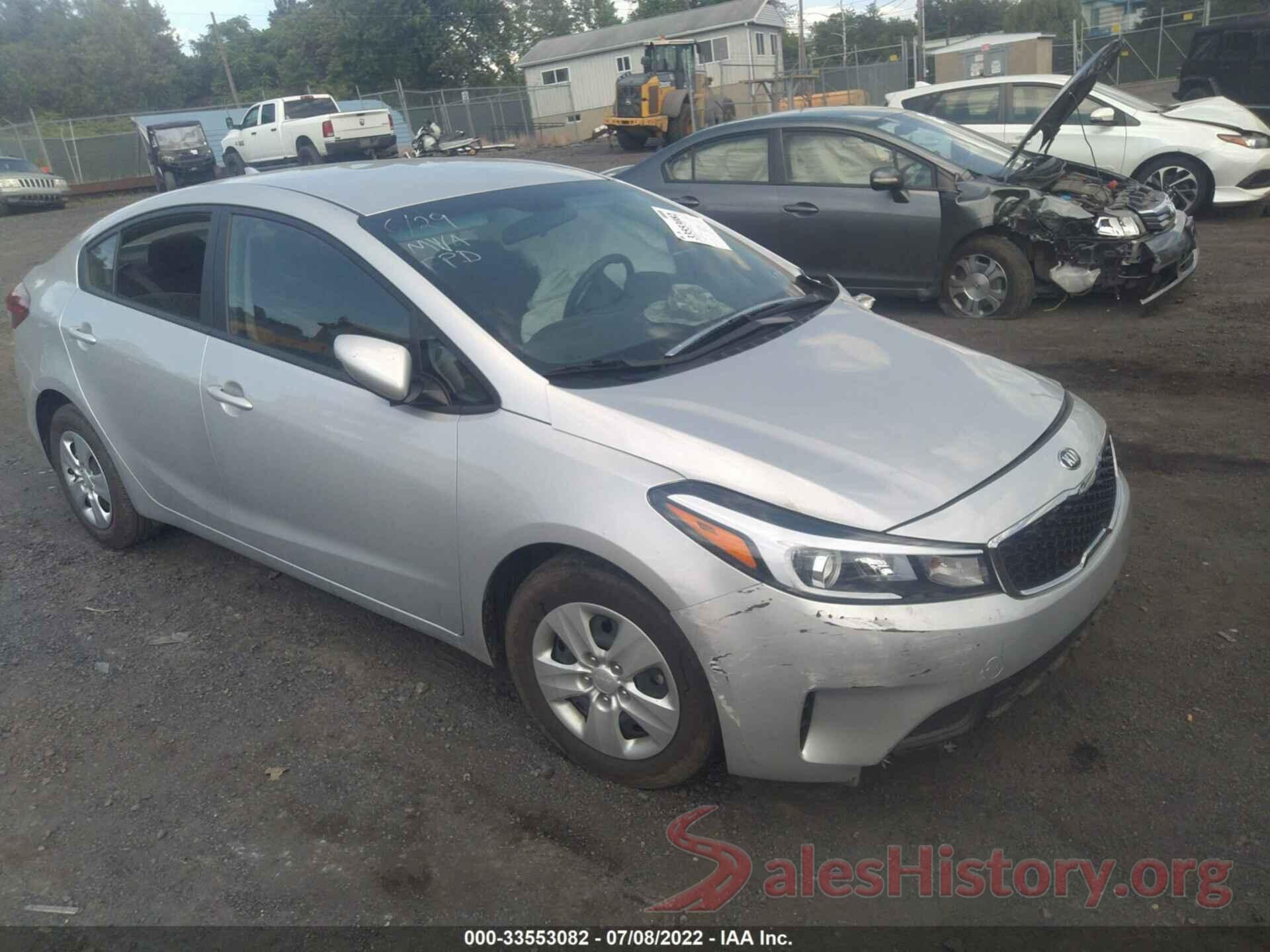 3KPFK4A74JE193270 2018 KIA FORTE