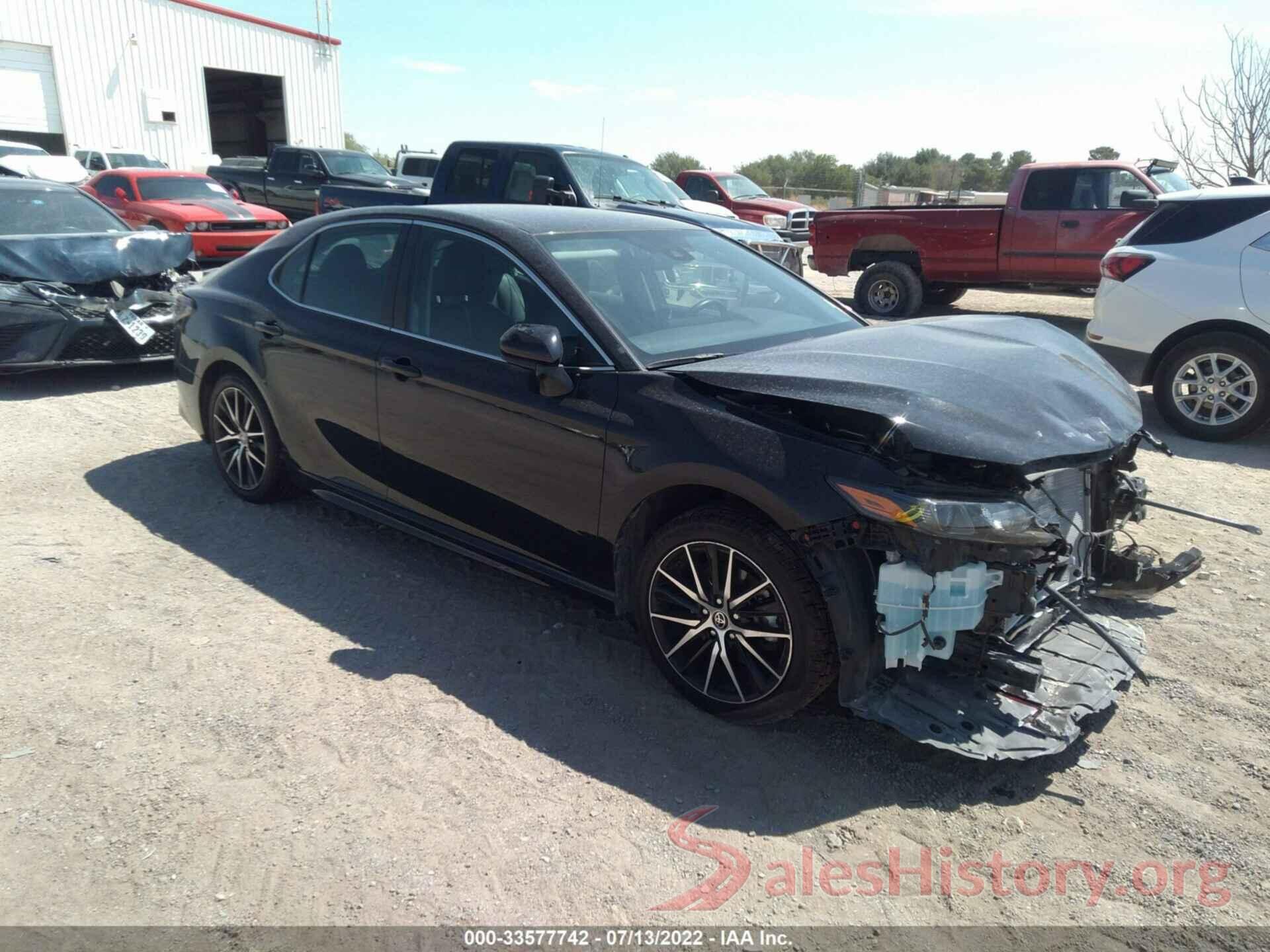 4T1G11AKXMU522954 2021 TOYOTA CAMRY