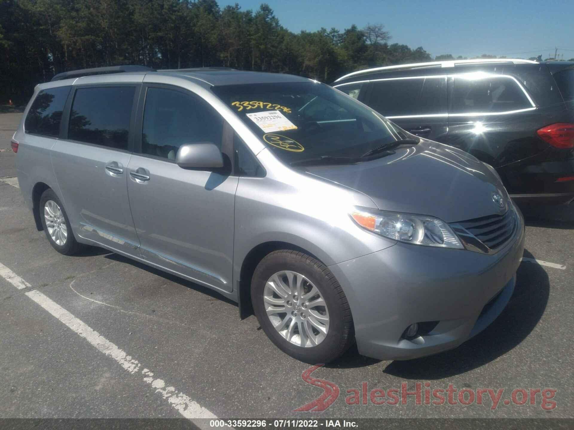 5TDYZ3DC8HS835013 2017 TOYOTA SIENNA