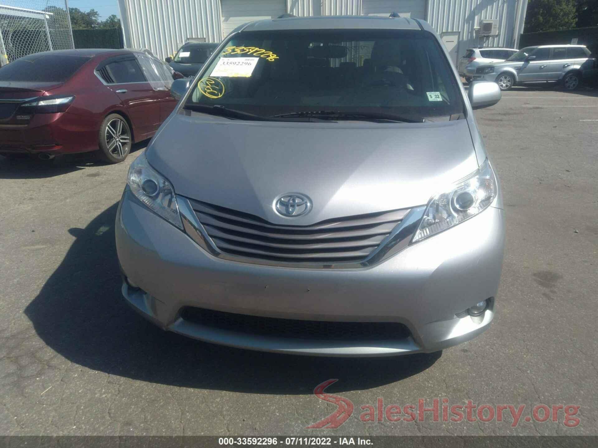 5TDYZ3DC8HS835013 2017 TOYOTA SIENNA